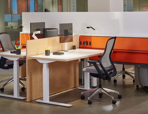 The Office Network Gallery Antenna Workspaces NeoCon 2015 showroom ReGeneration by Knoll Sparrow LED KnollExtra Smokador desk management Sapper XYZ Tone height adjustable table Fence ergonomic
