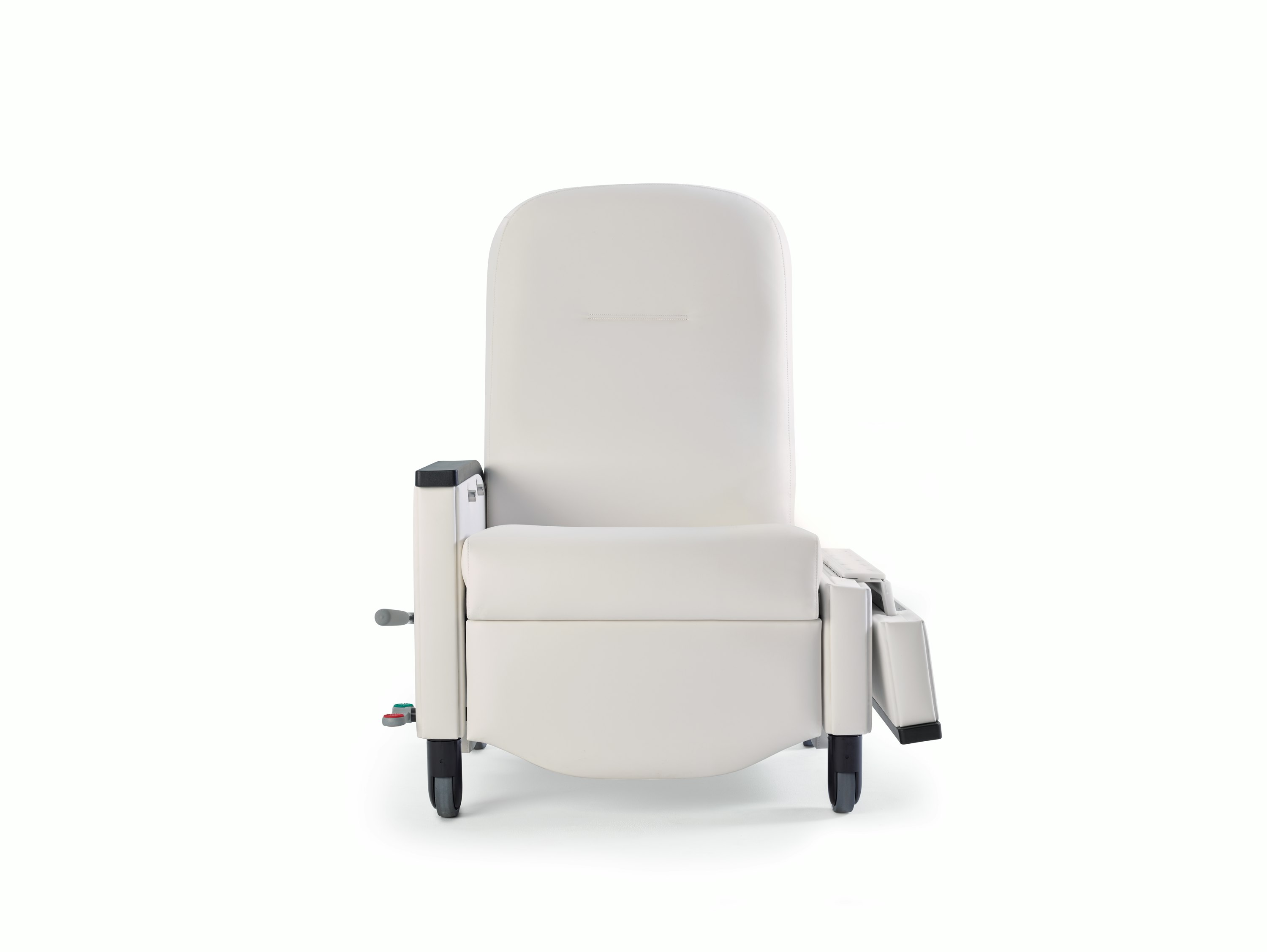 Pristo Recliner on whitesweep.