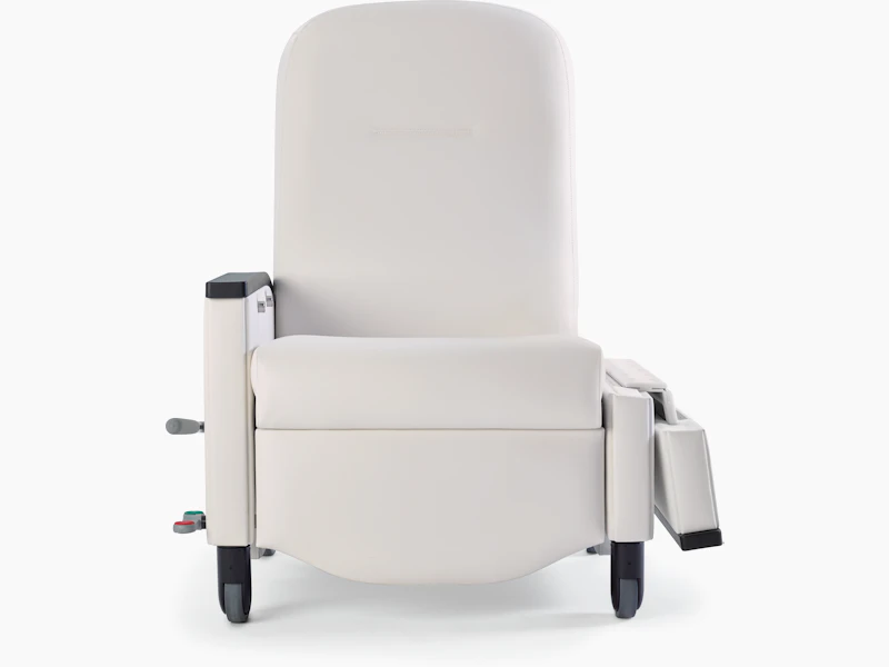 Pristo Recliner on whitesweep.