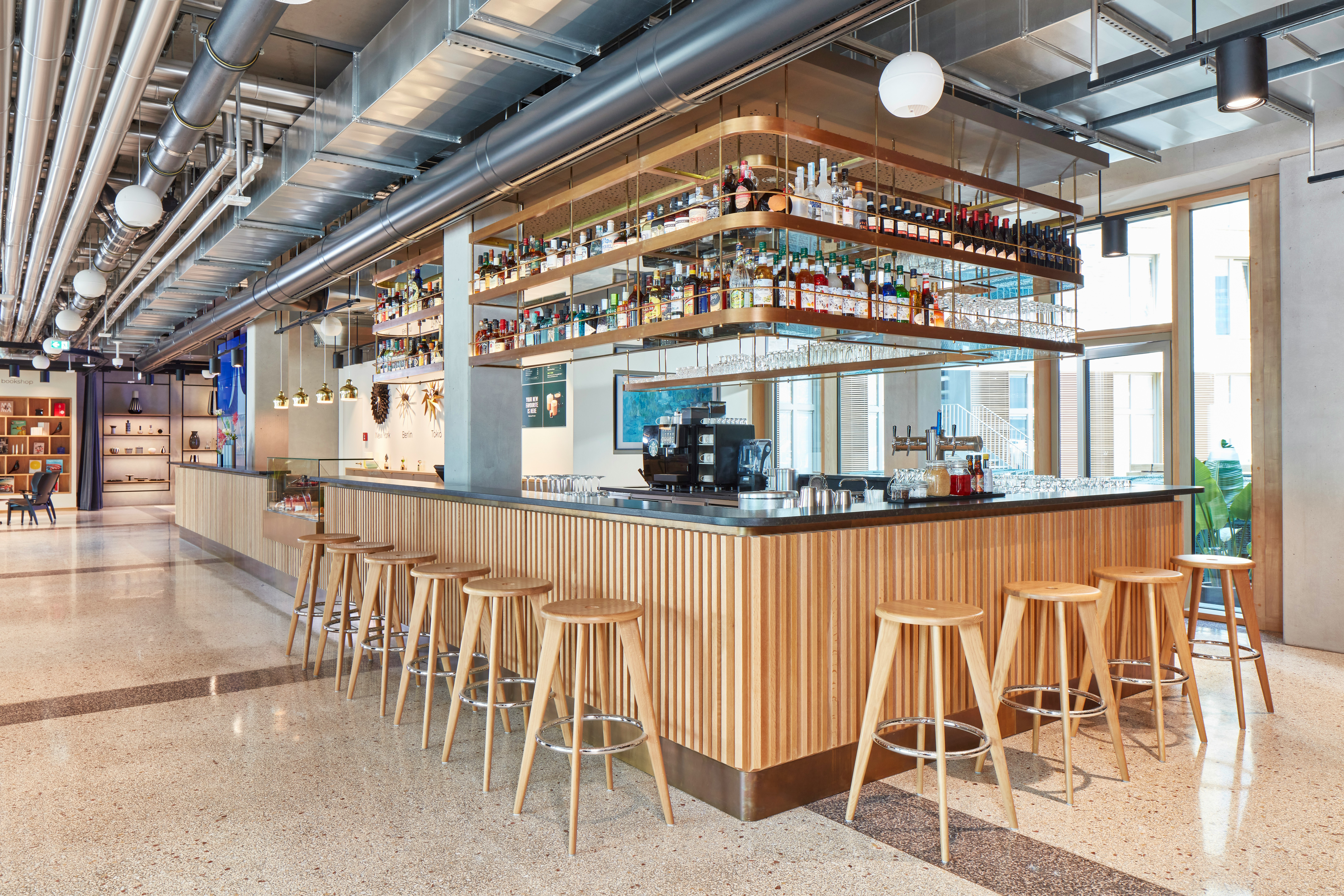 Prouv&eacute; Tabouret Haut