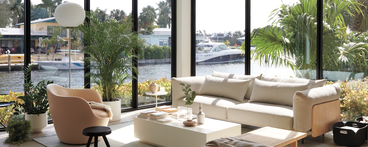 Glo-Ball Floor Lamp and Kapsel Sofa in a living room setting