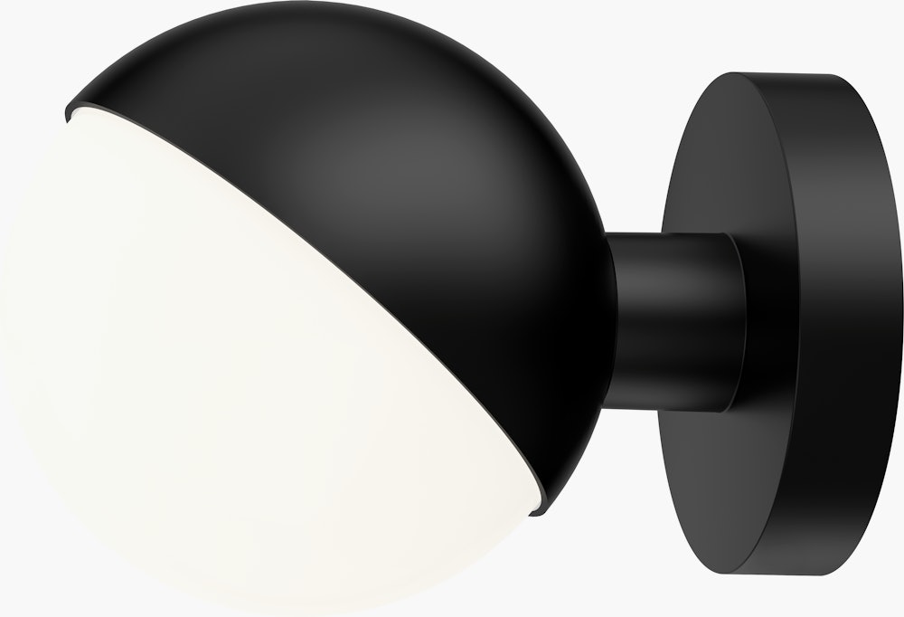 VL Studio Wall Lamp in black