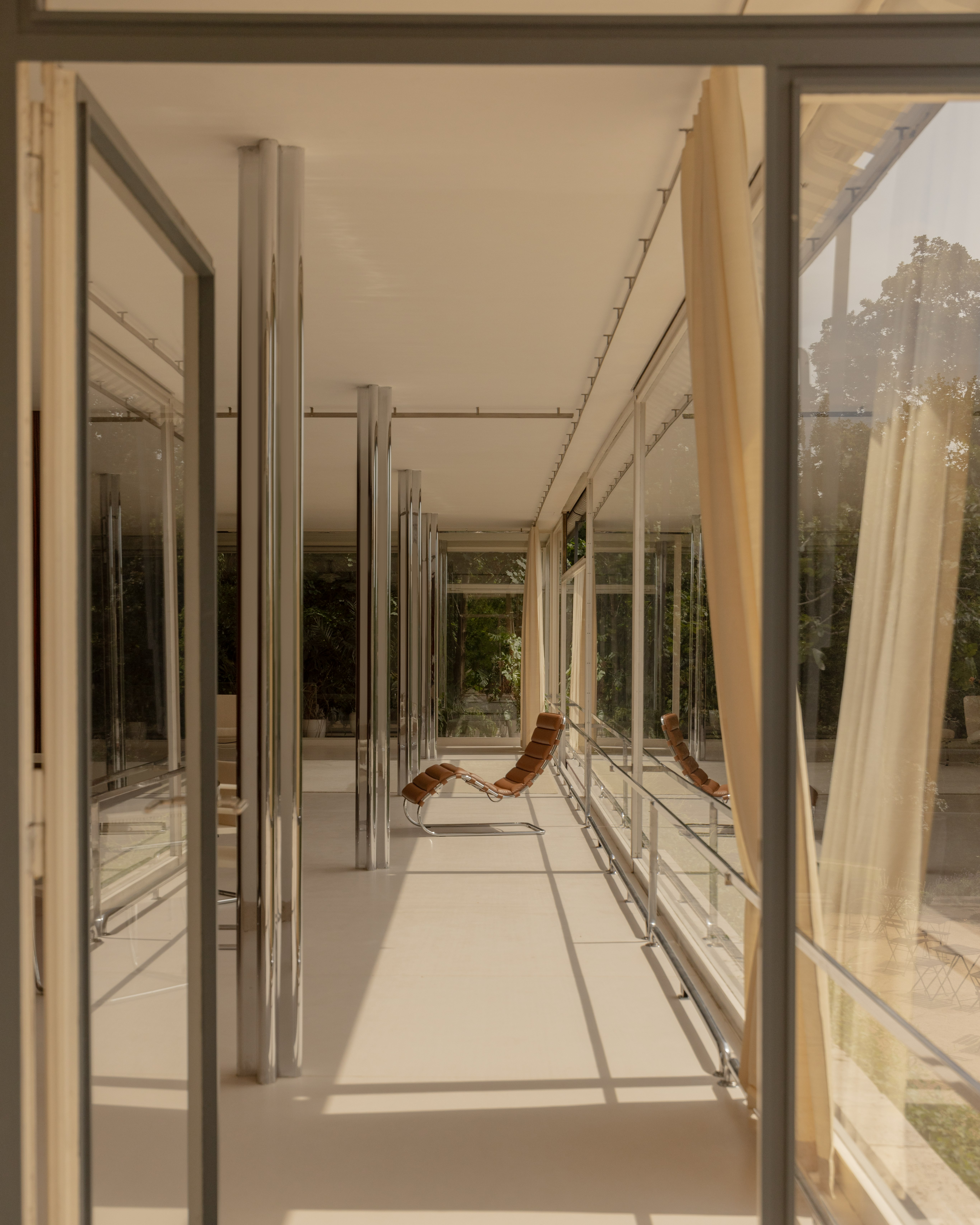 MR Chaise Lounge and plus-shaped columns