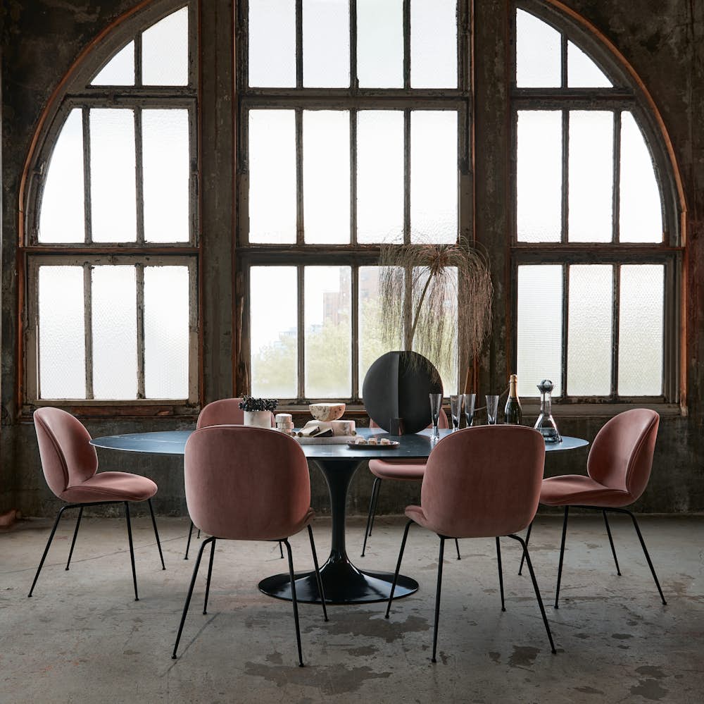Saarinen Dining Table and Beetle Chairs