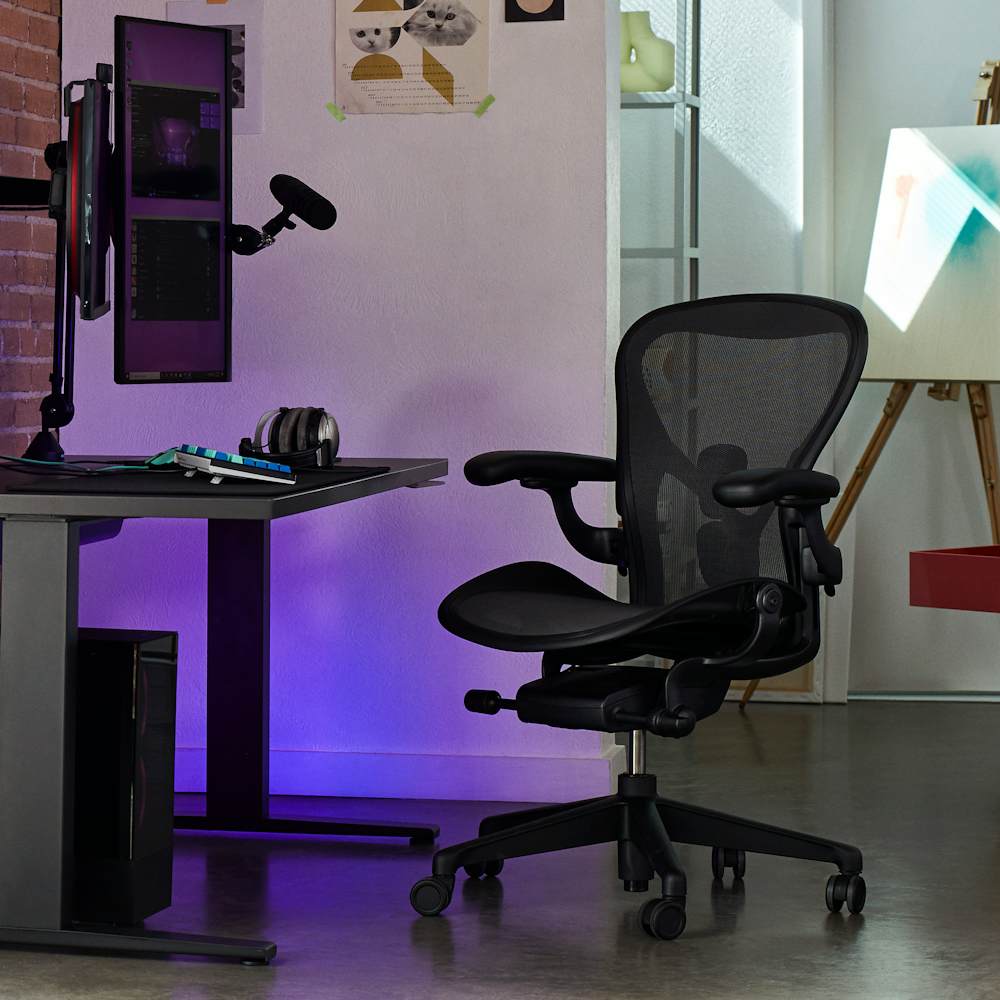 Aeron Gaming Chair and Motia Gaming Desk, Aeron Gaming Bundle