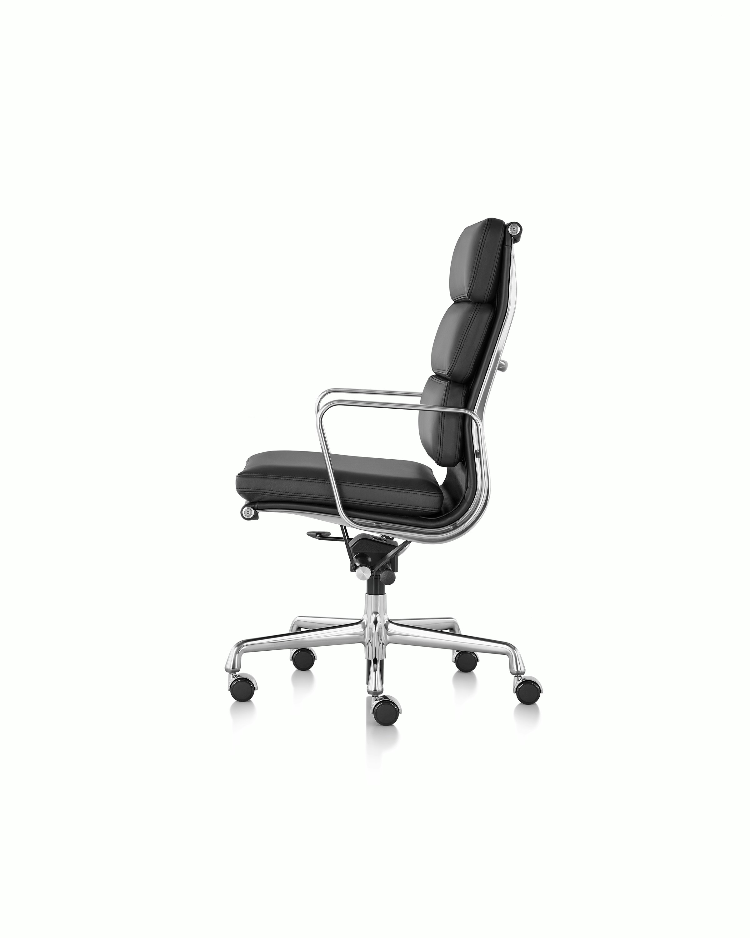 Eames Soft Pad Executive Chair
