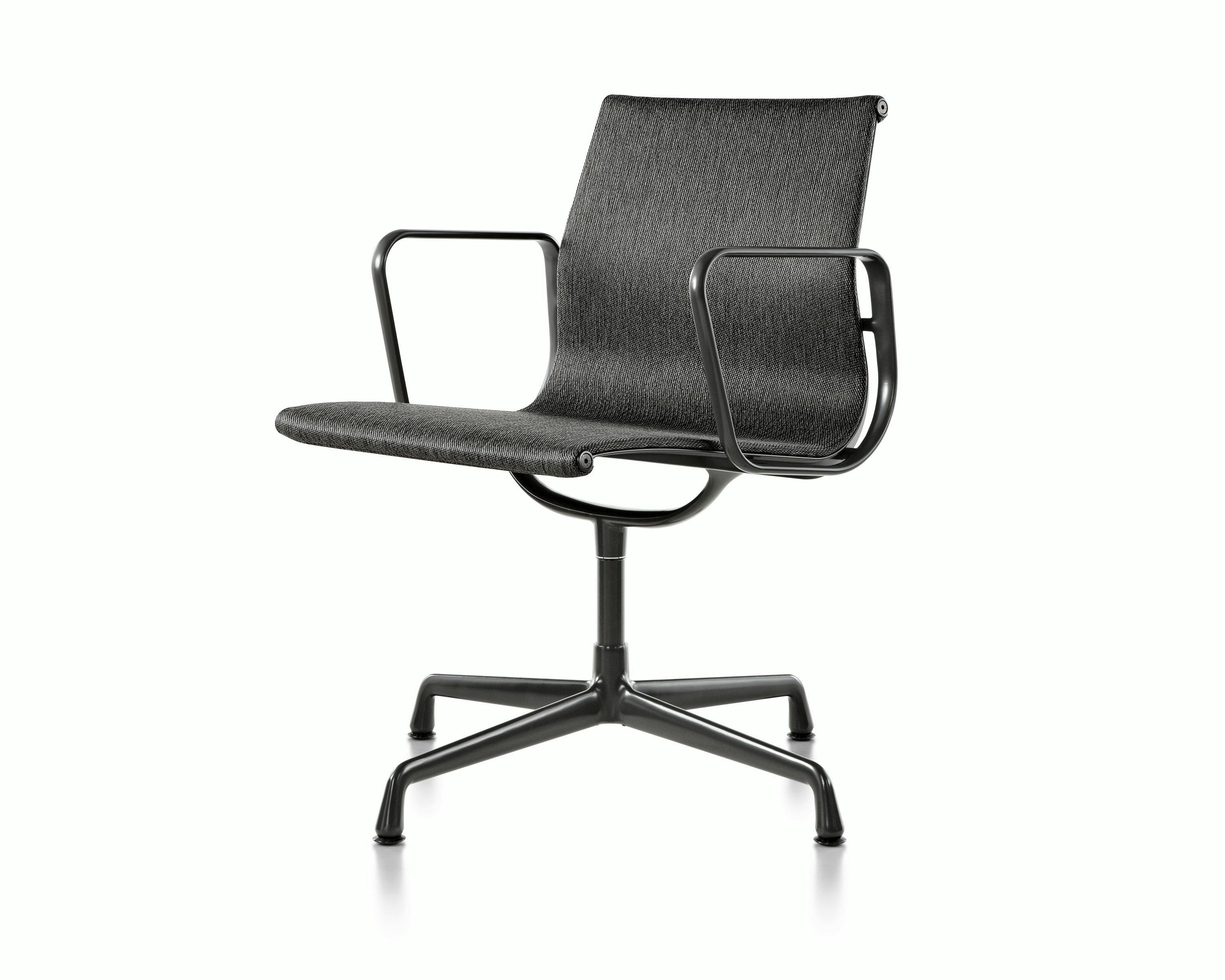 Eames Aluminum Group Chair Outdoor