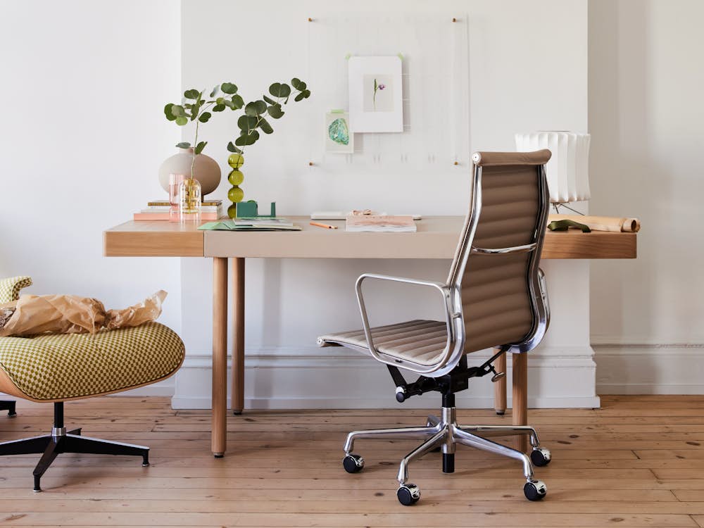 øretelefon Trives Grand Modern Home Office Furniture - Herman Miller Store