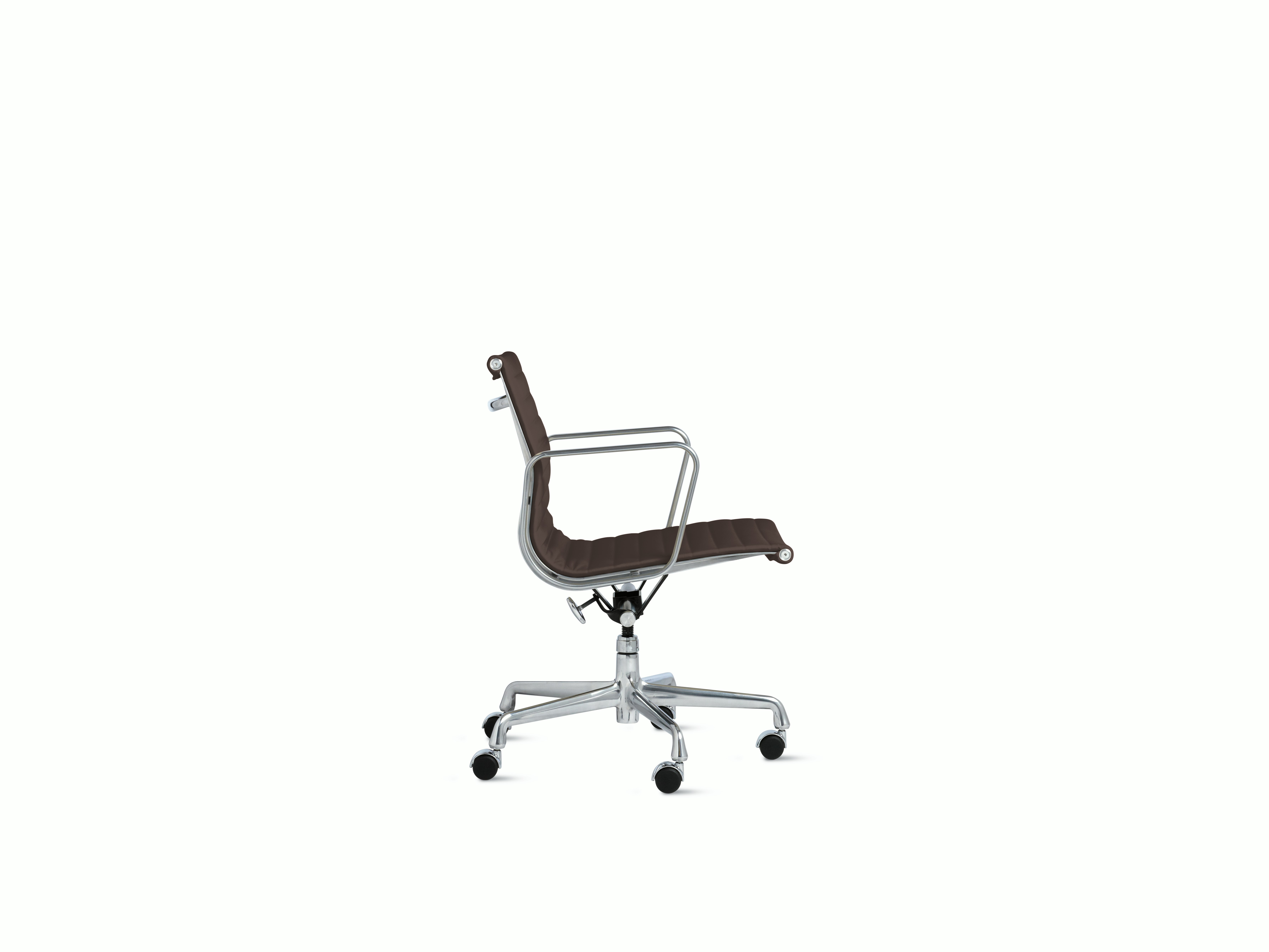 Eames Aluminum Group Management Chair