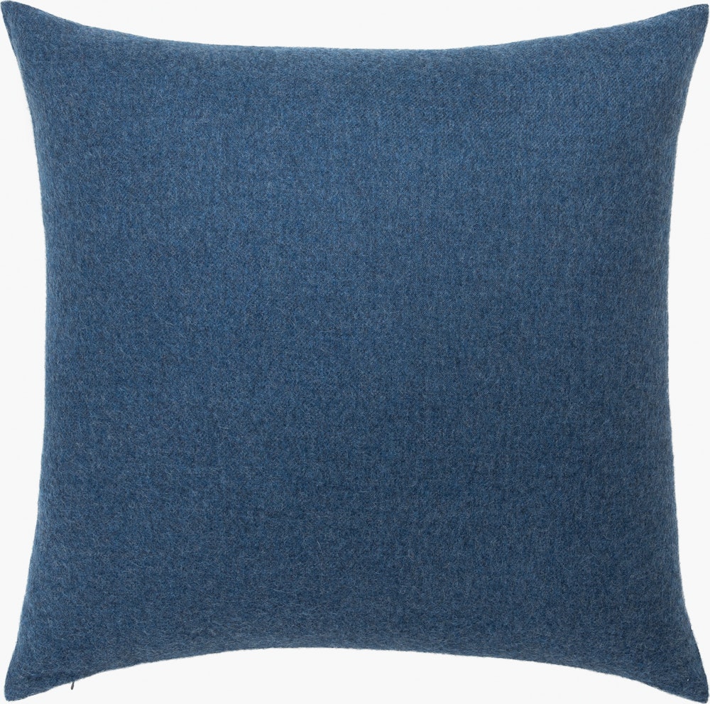 Oona Pillow