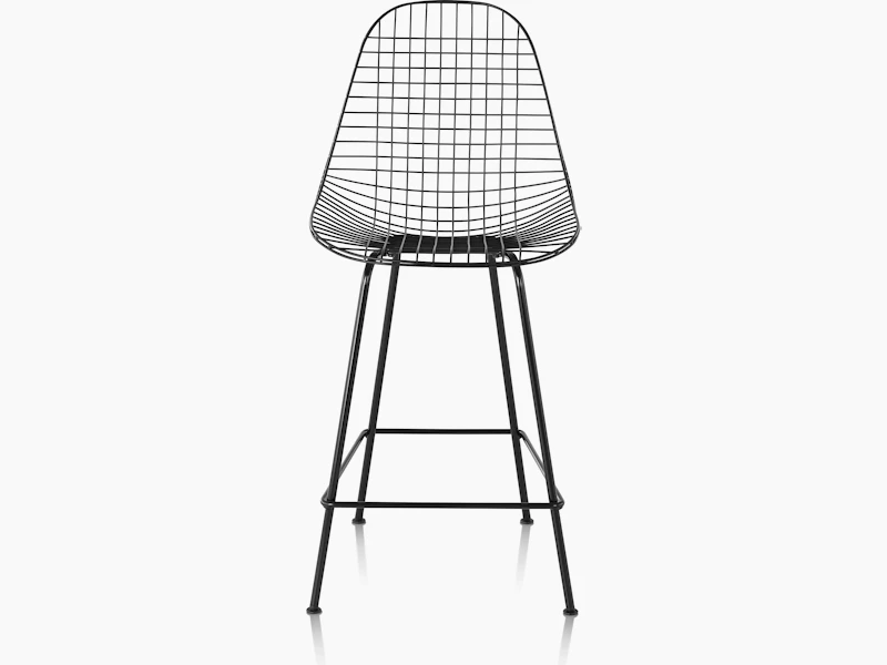 Eames Wire Stool Outdoor with black finish in counter height.