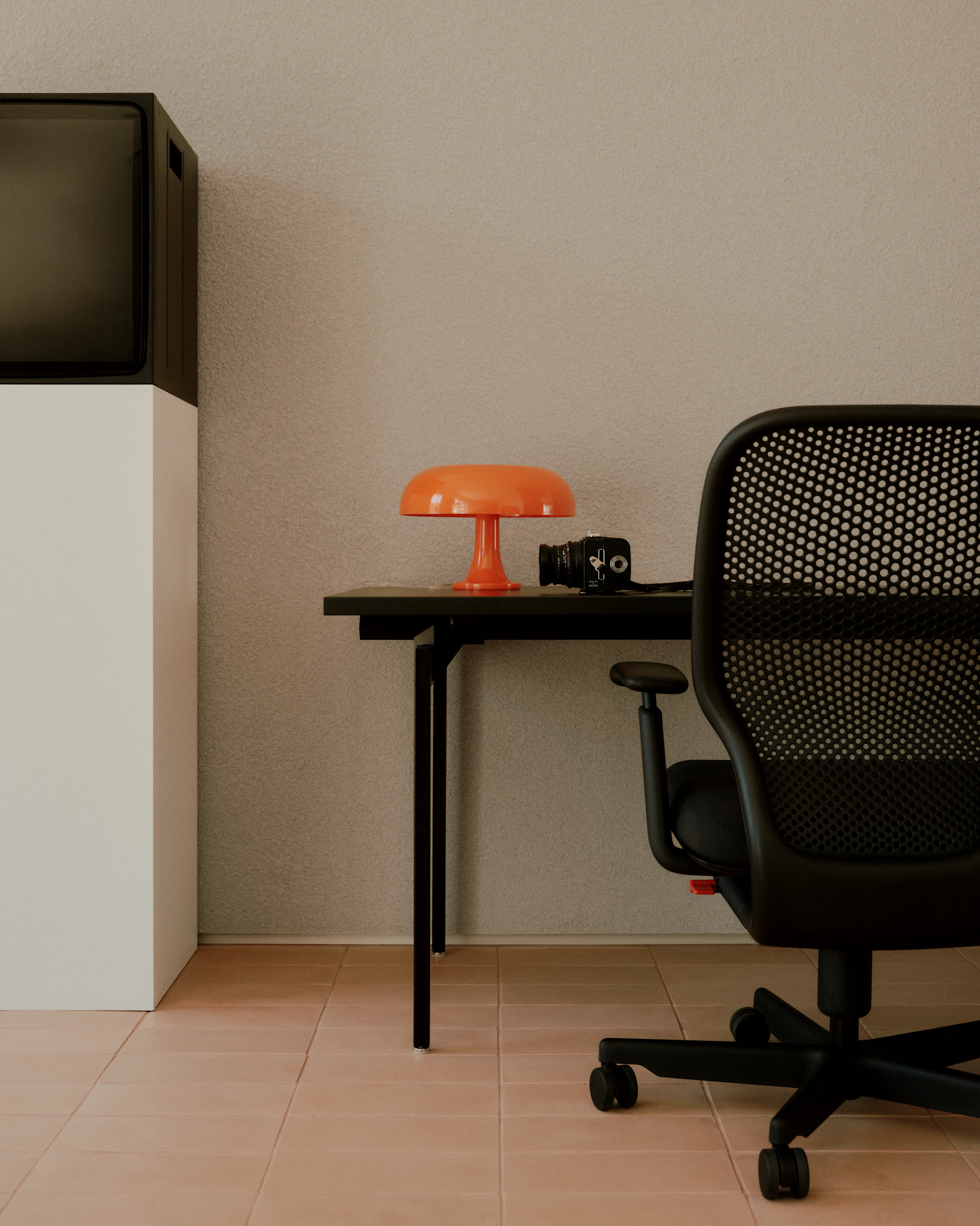 Newson Task Chair in Ink at Antenna Desk