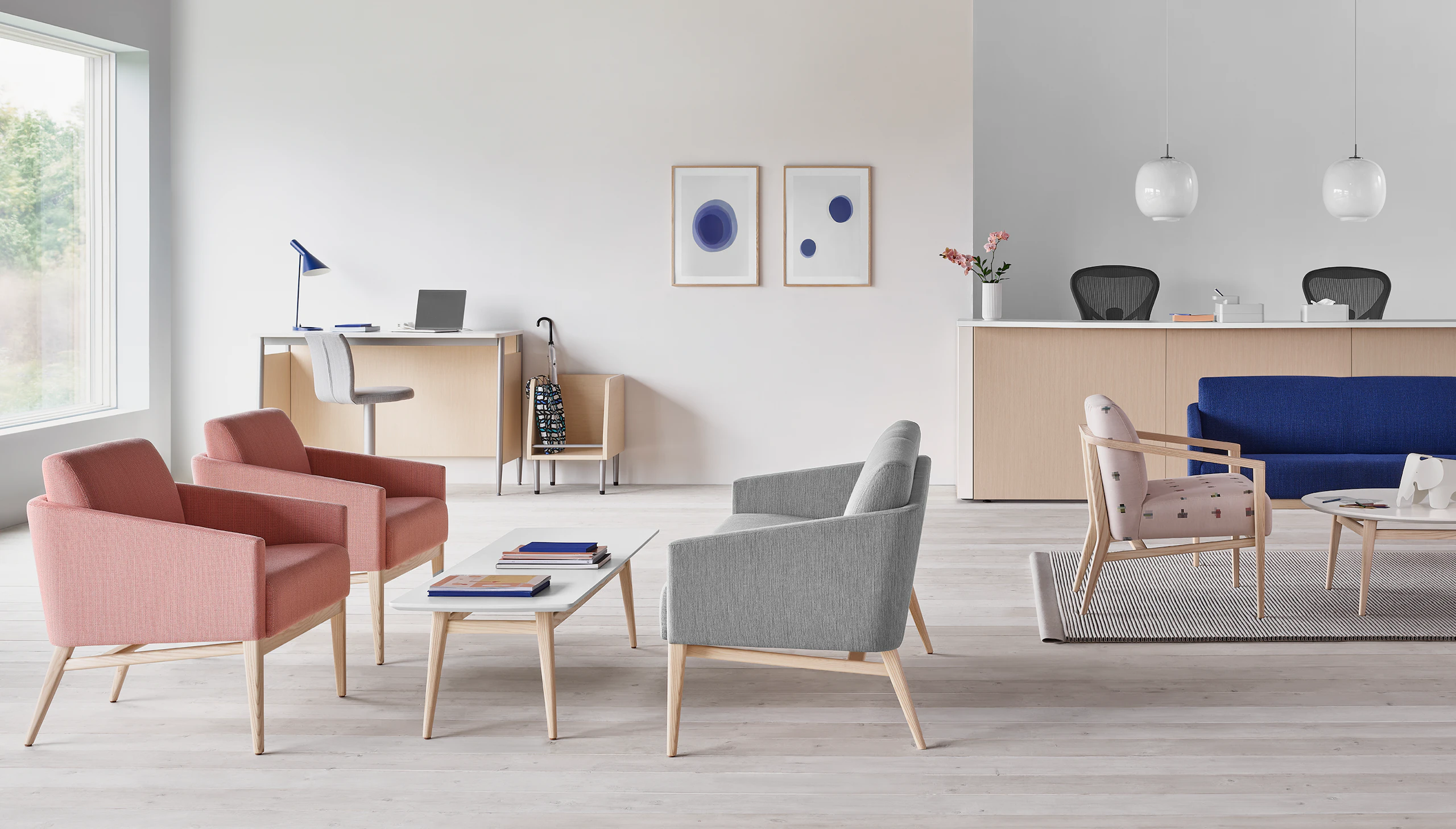 Environment view of the Palisade Collection featuring Palisade Lounge seating.