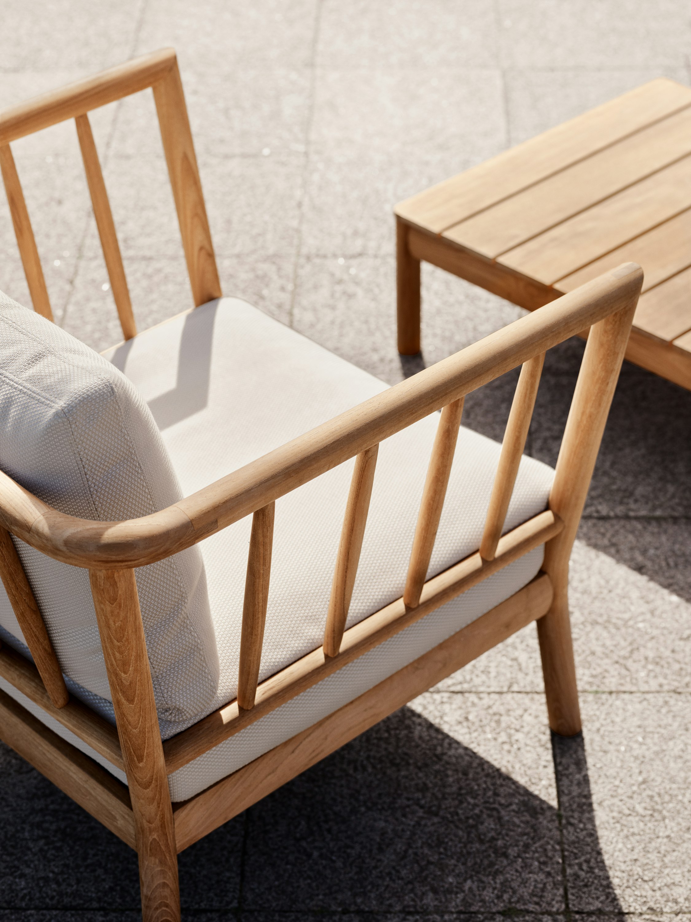 Tradition Outdoor Lounge Chair