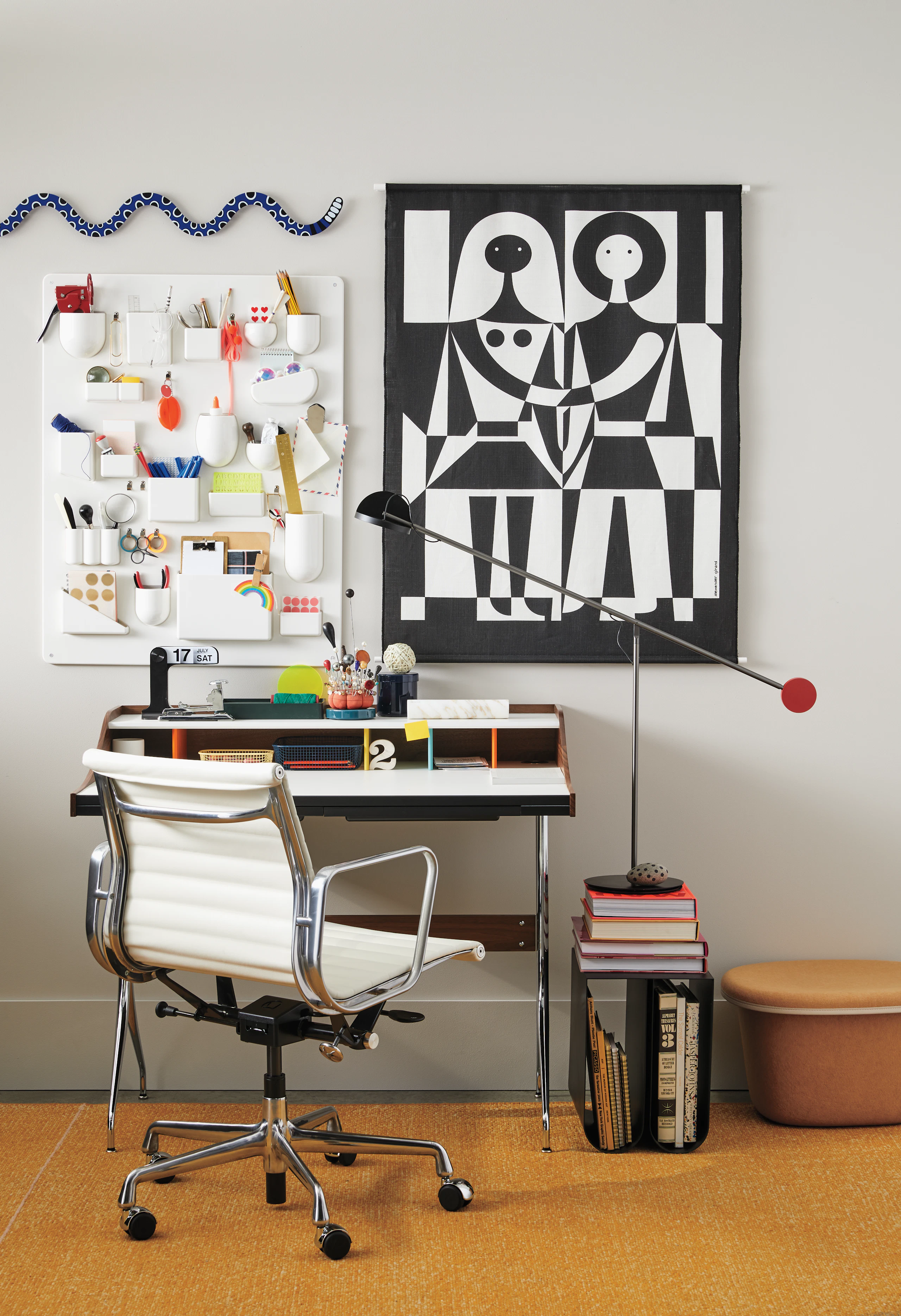 Girard Environmental Enrichment Panel - Black & White