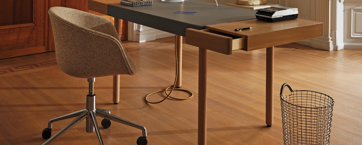 About A Chair 53 Task Armchair