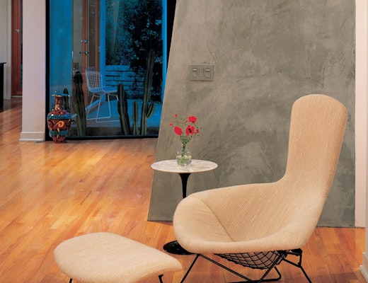 Bertoia Bird chair with Saarinen End Table Bertoia Bird chair with Saarinen End Table