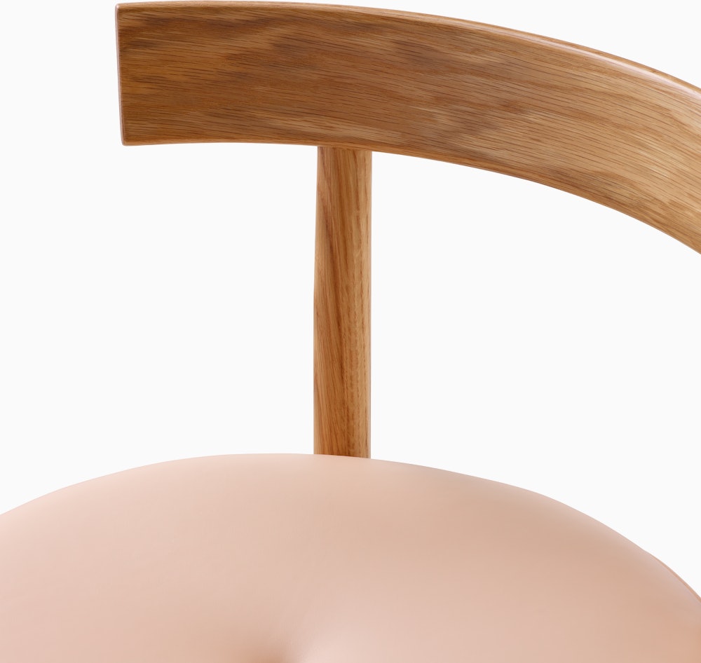 Comma Stool