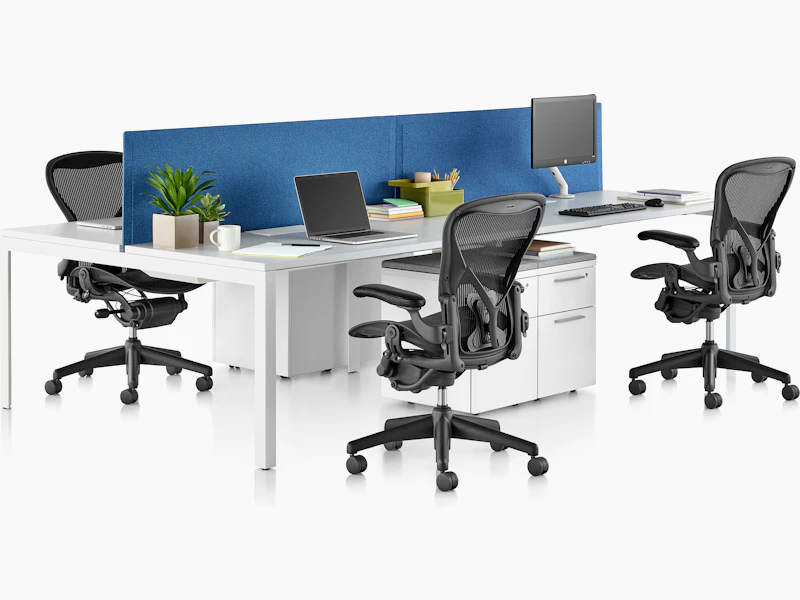 Layout Studio, Four-Person Bench with Pari Screens