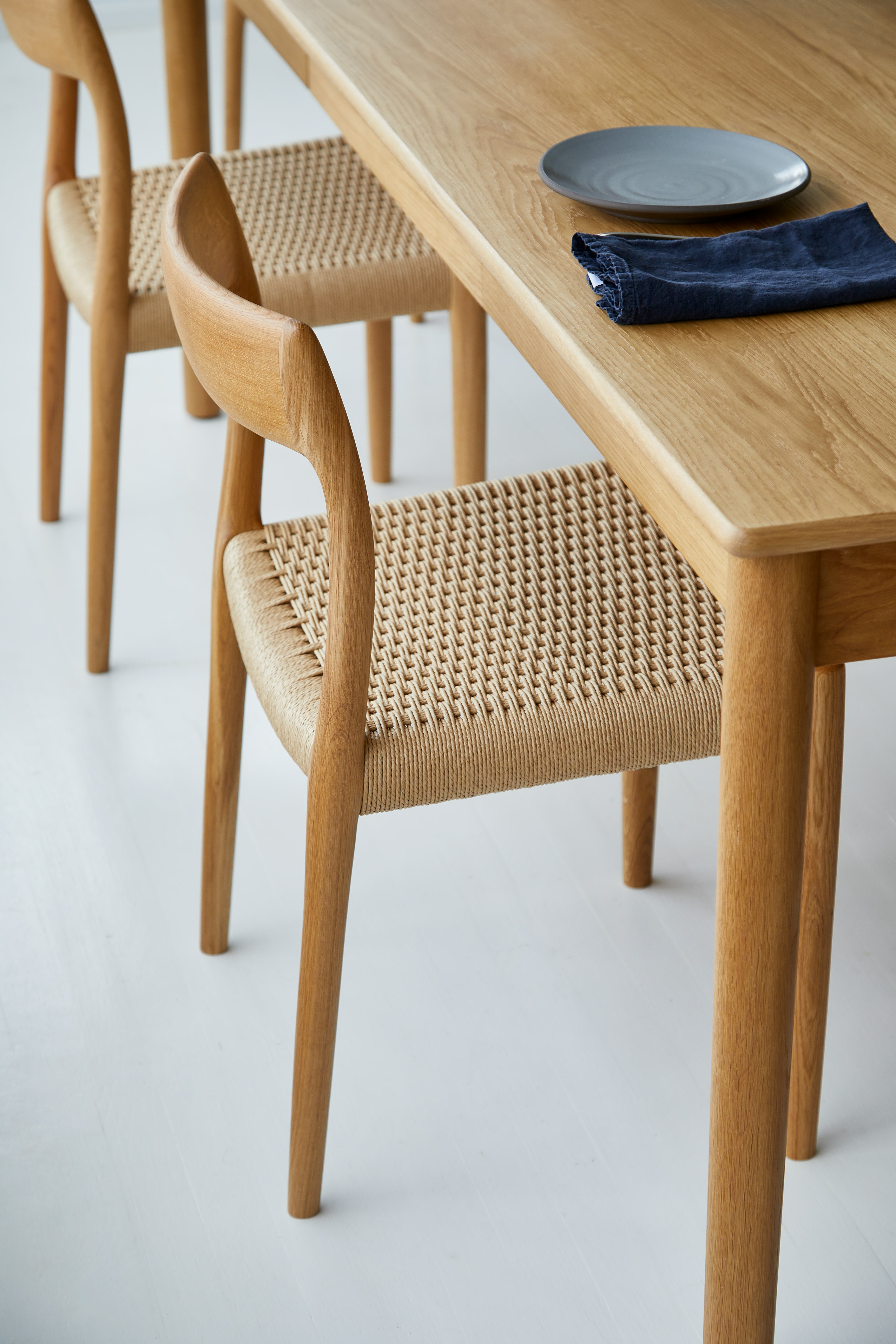 M&oslash;ller Model 77 Side Chair