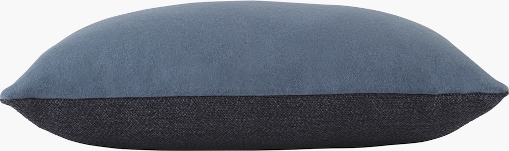 Mingle cushion 35x55 midnight blue angle muuto 5000x5000 hi res