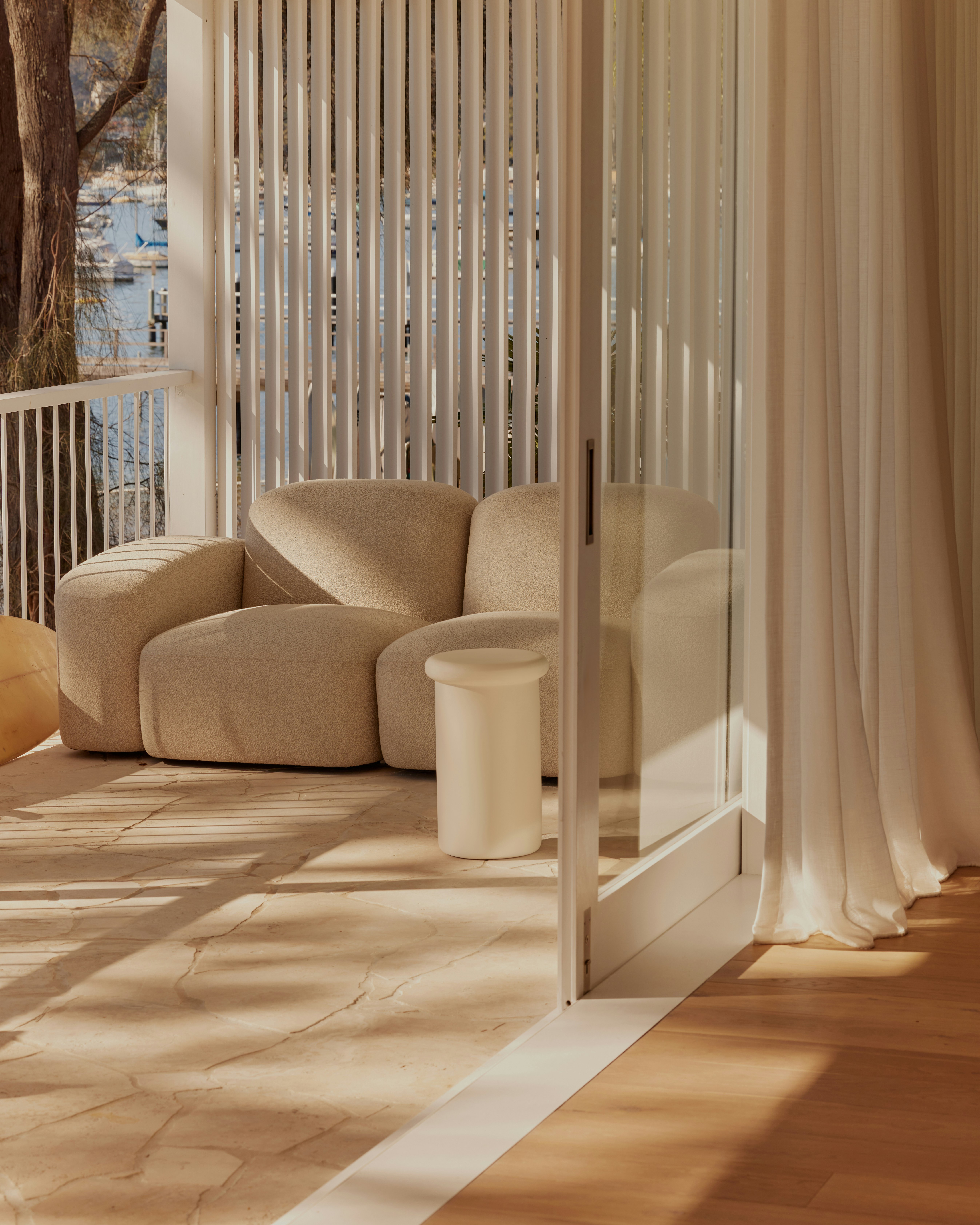 Muse Outdoor One Arm Single Seat