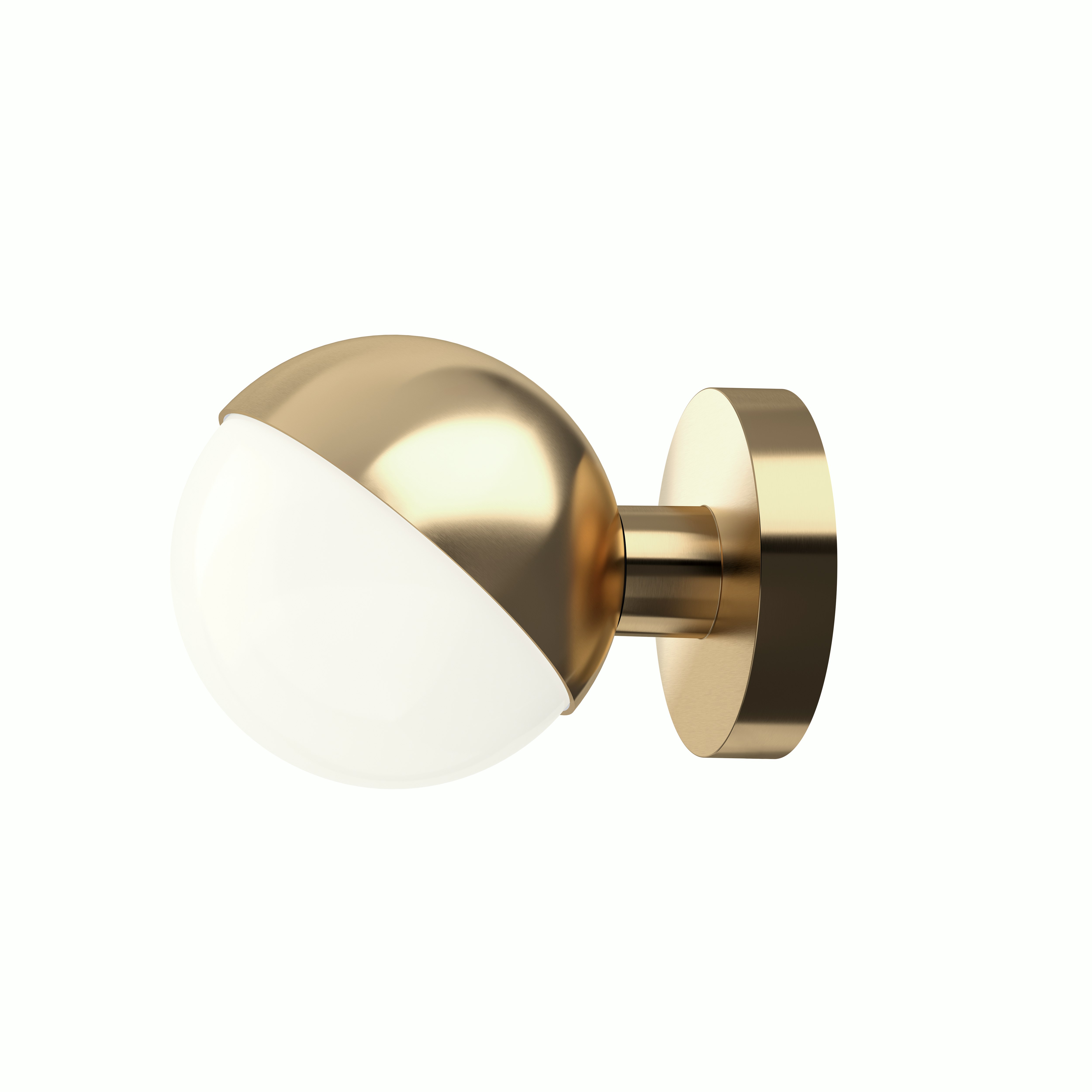 VL Studio Wall Lamp in brass