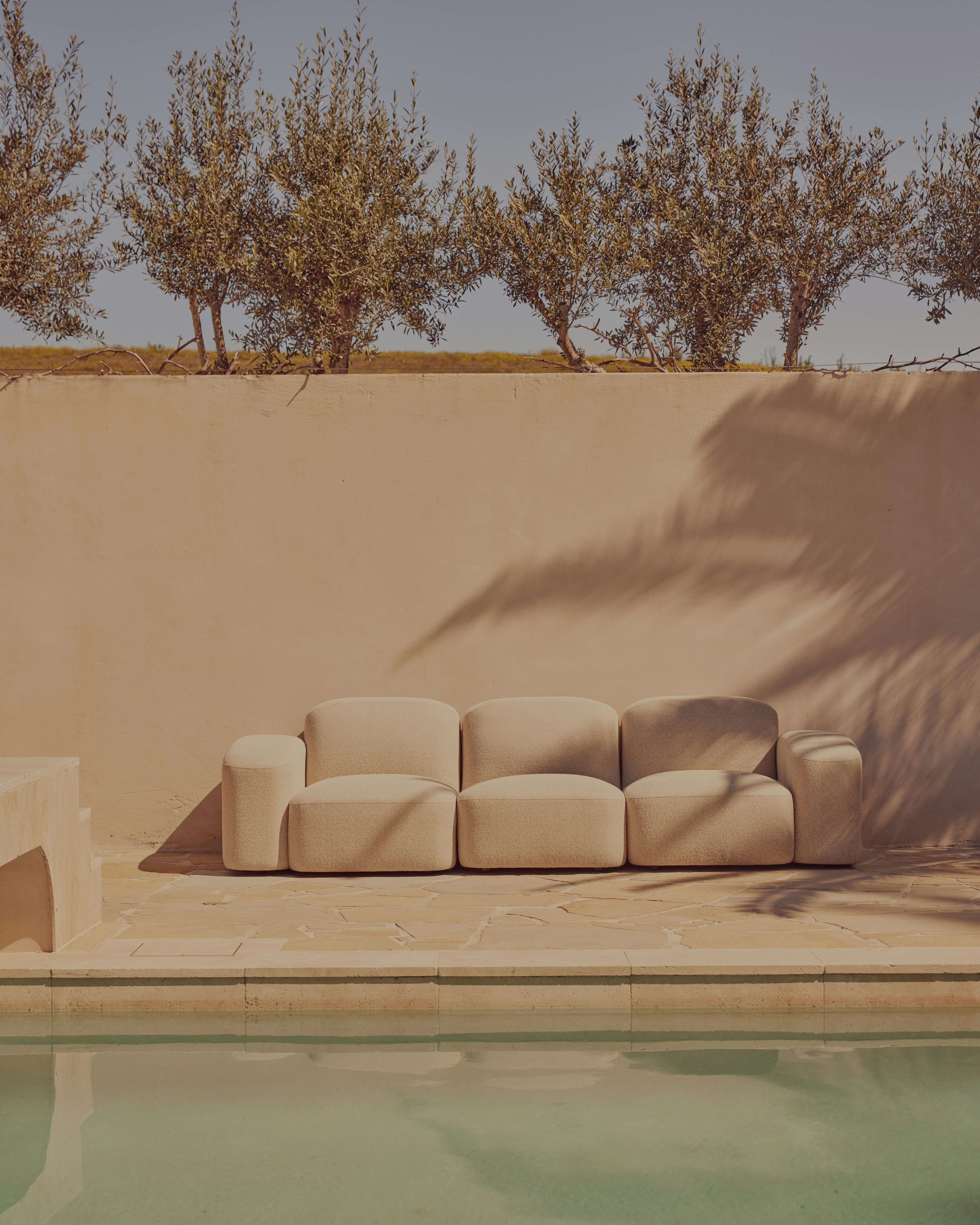 Muse Outdoor One Arm Single Seat