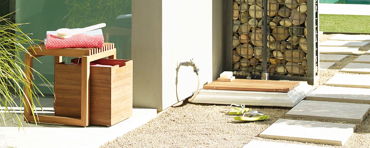 Cutter Stool in outdoor patio setting