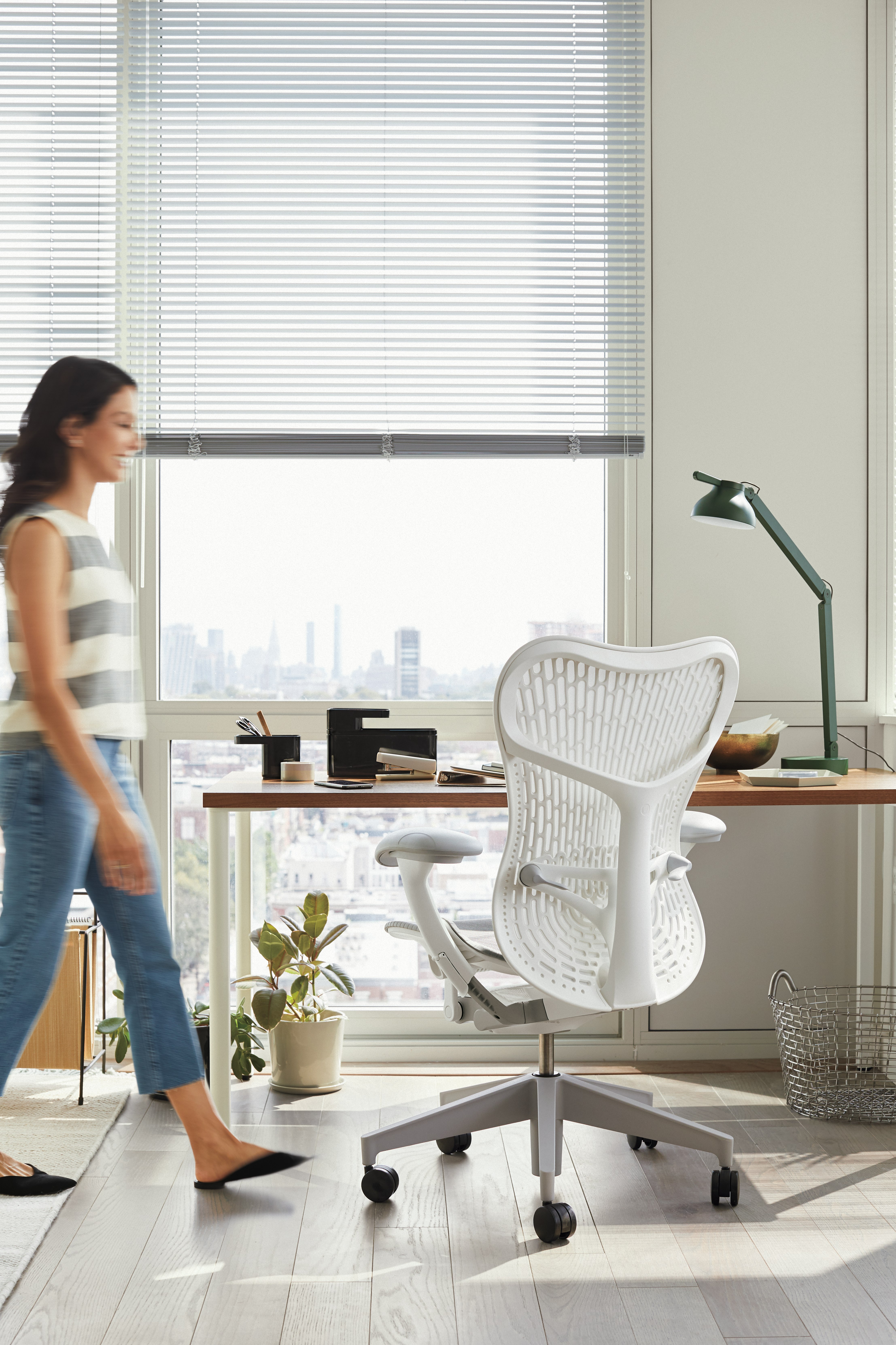 mirra 2 chair white