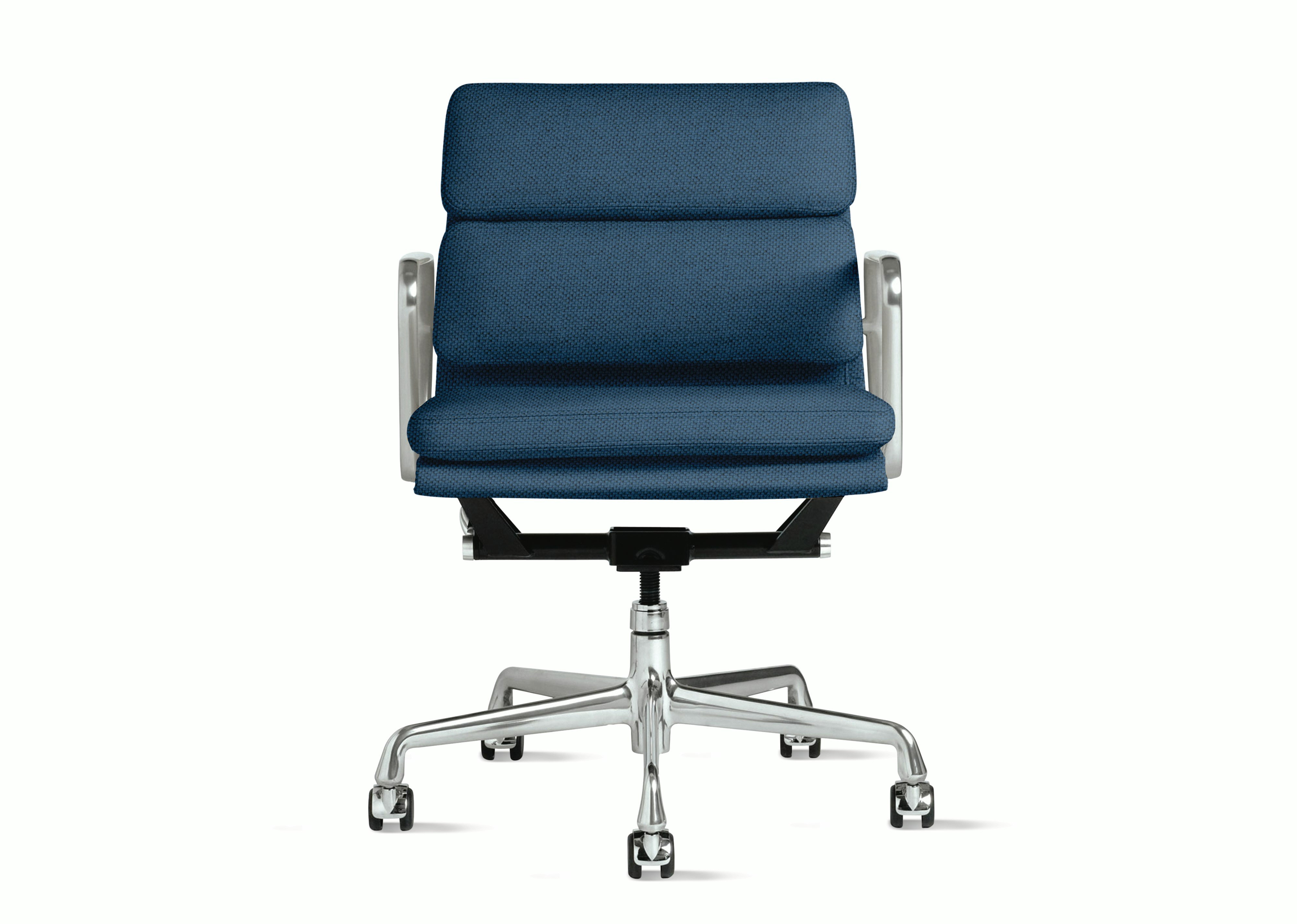 Eames Soft Pad Management Chair