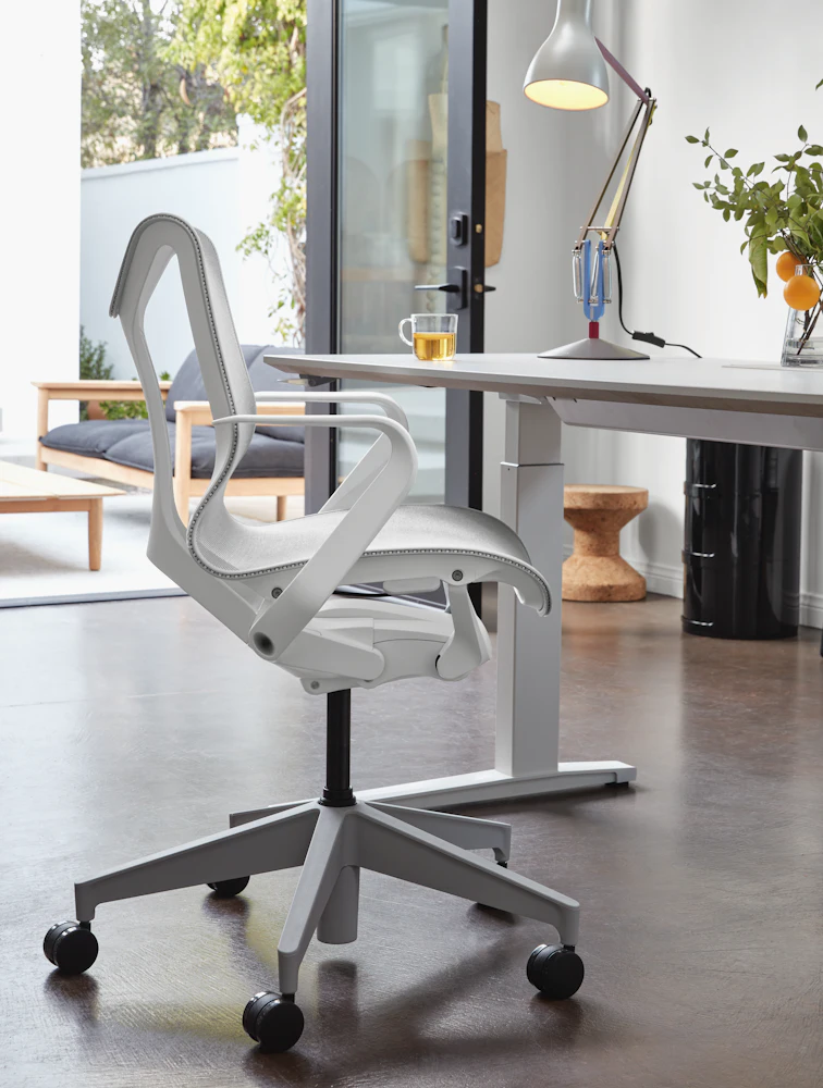 Renew Desk with Embedded Power Renew Desk with Embedded Power
