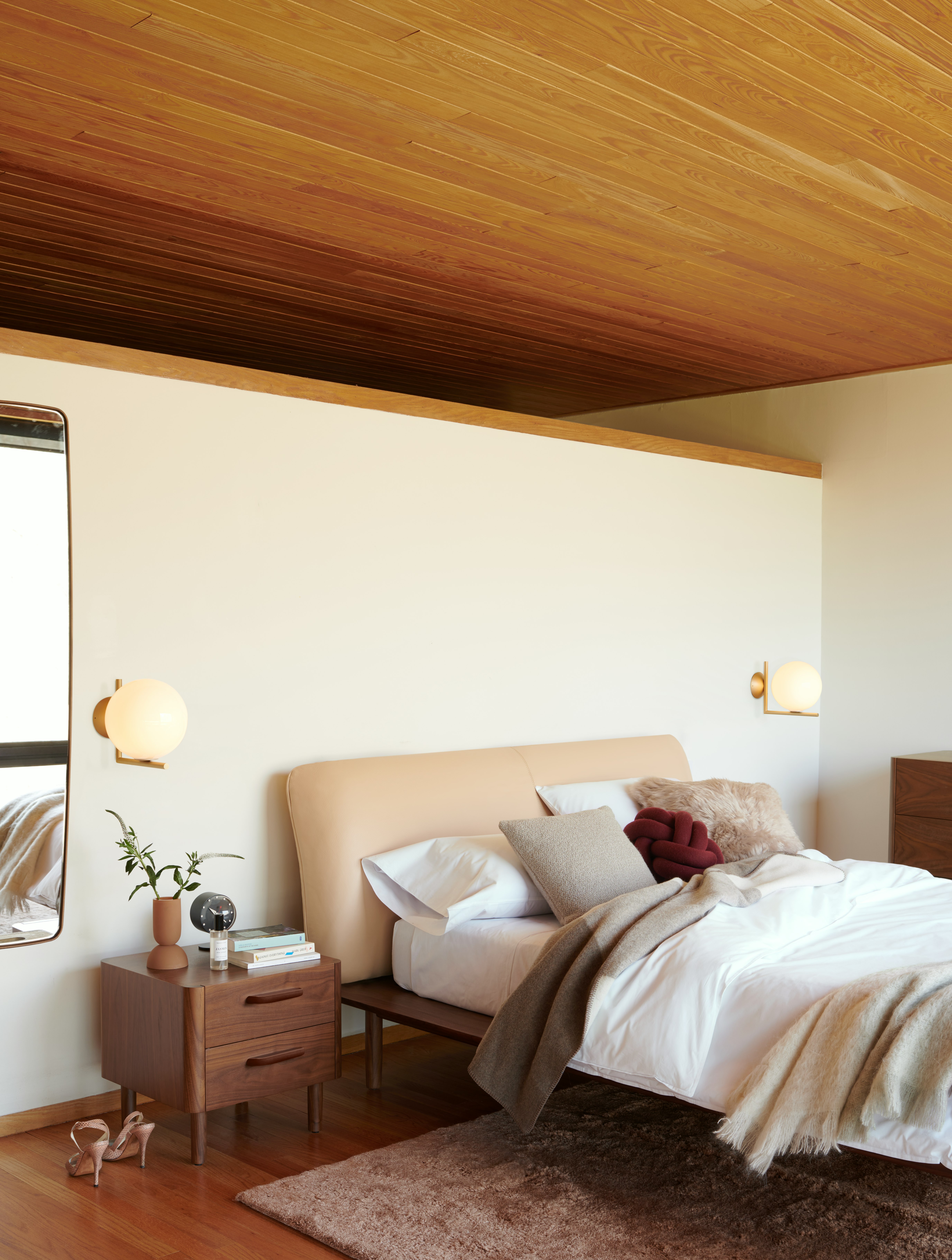 Miro Bed, Miro Bedside Table, Miro Dresser, Ruti Moroccan Wool Rug, Dual Vase, IC Sconce, Avoca Mohair Throw Blankets, Sheepskin Pillow, Knot Cushion, Roam Pillow, Linna I by Laura Naples, Nelson Spindle Clock