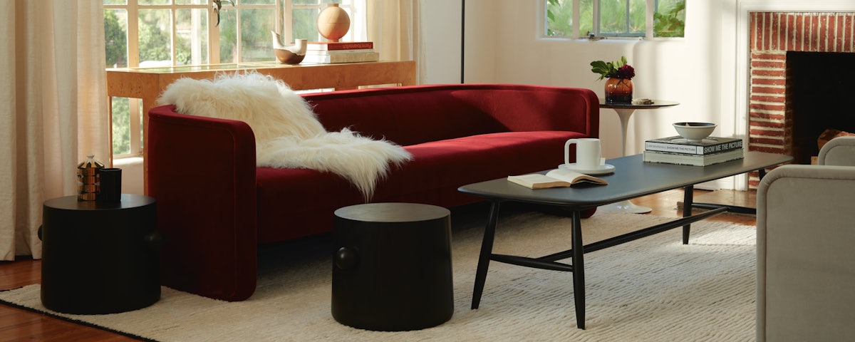 U-Series 85 Sofa in a living room setting