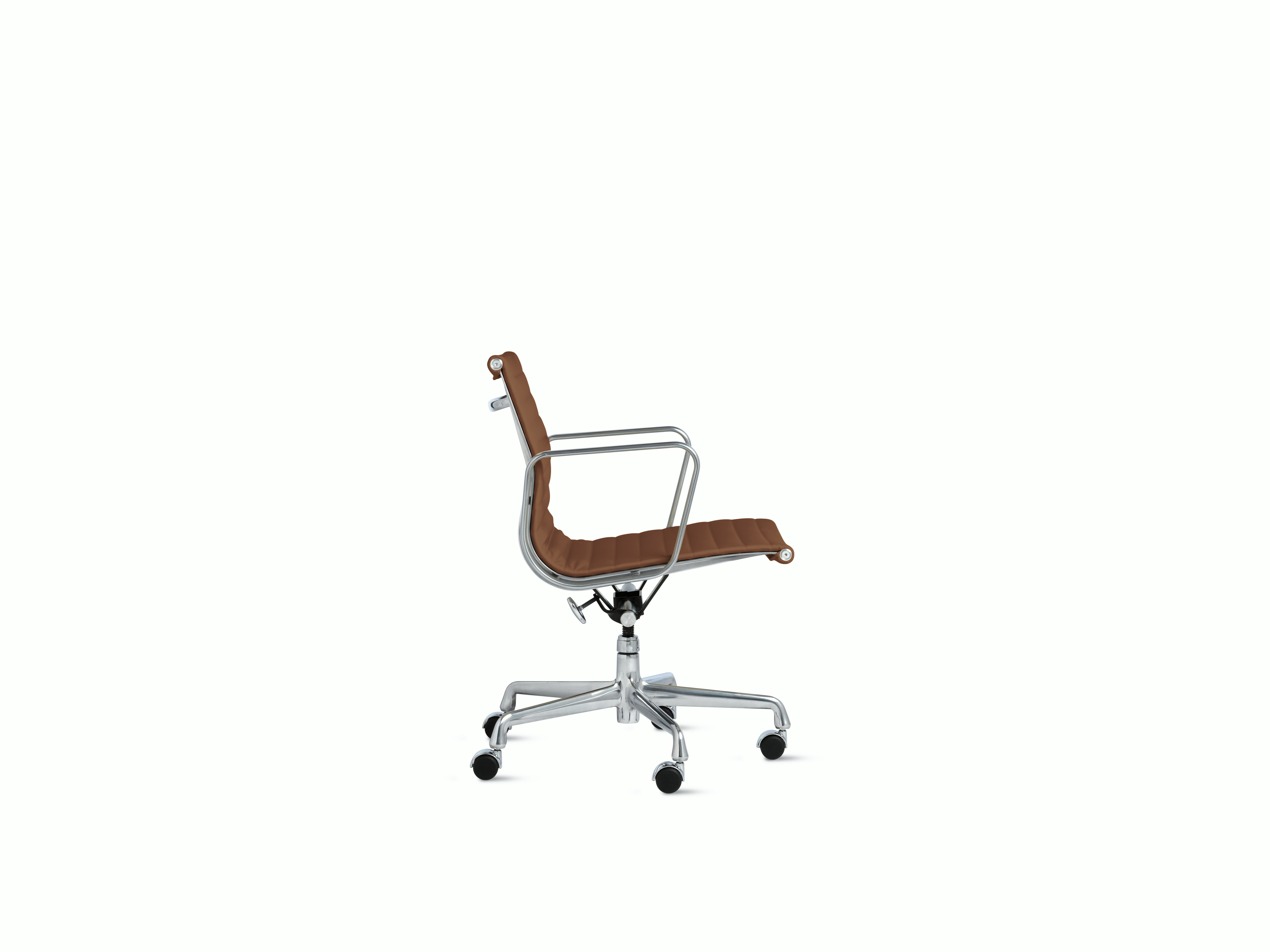 Eames Aluminum Group Management Chair
