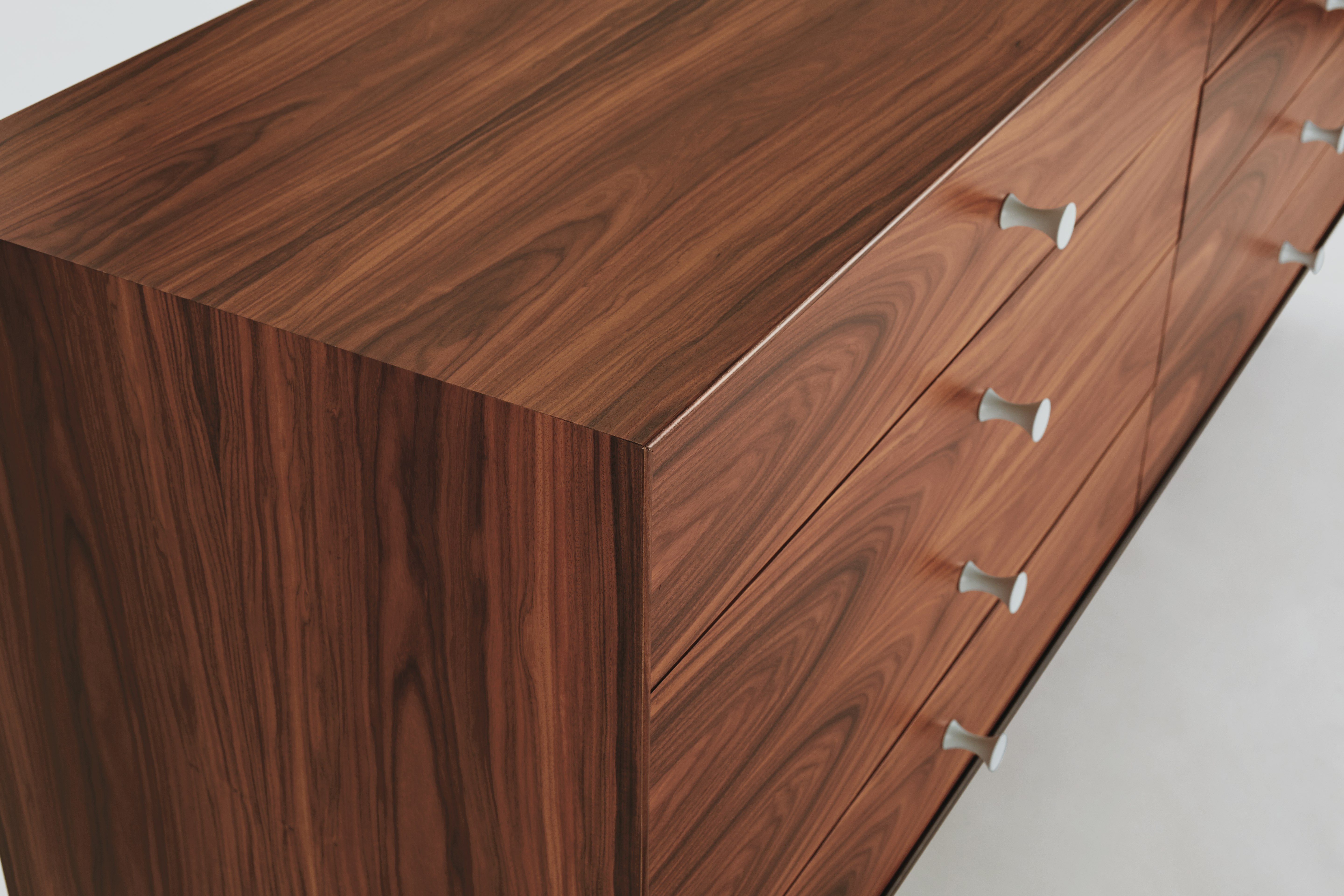 Nelson Thin Edge Double Dresser