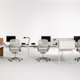 Antenna Workspaces Linked Desks with returns and Generation by Knoll