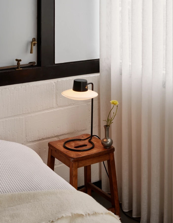 AJ Oxford Table Lamp