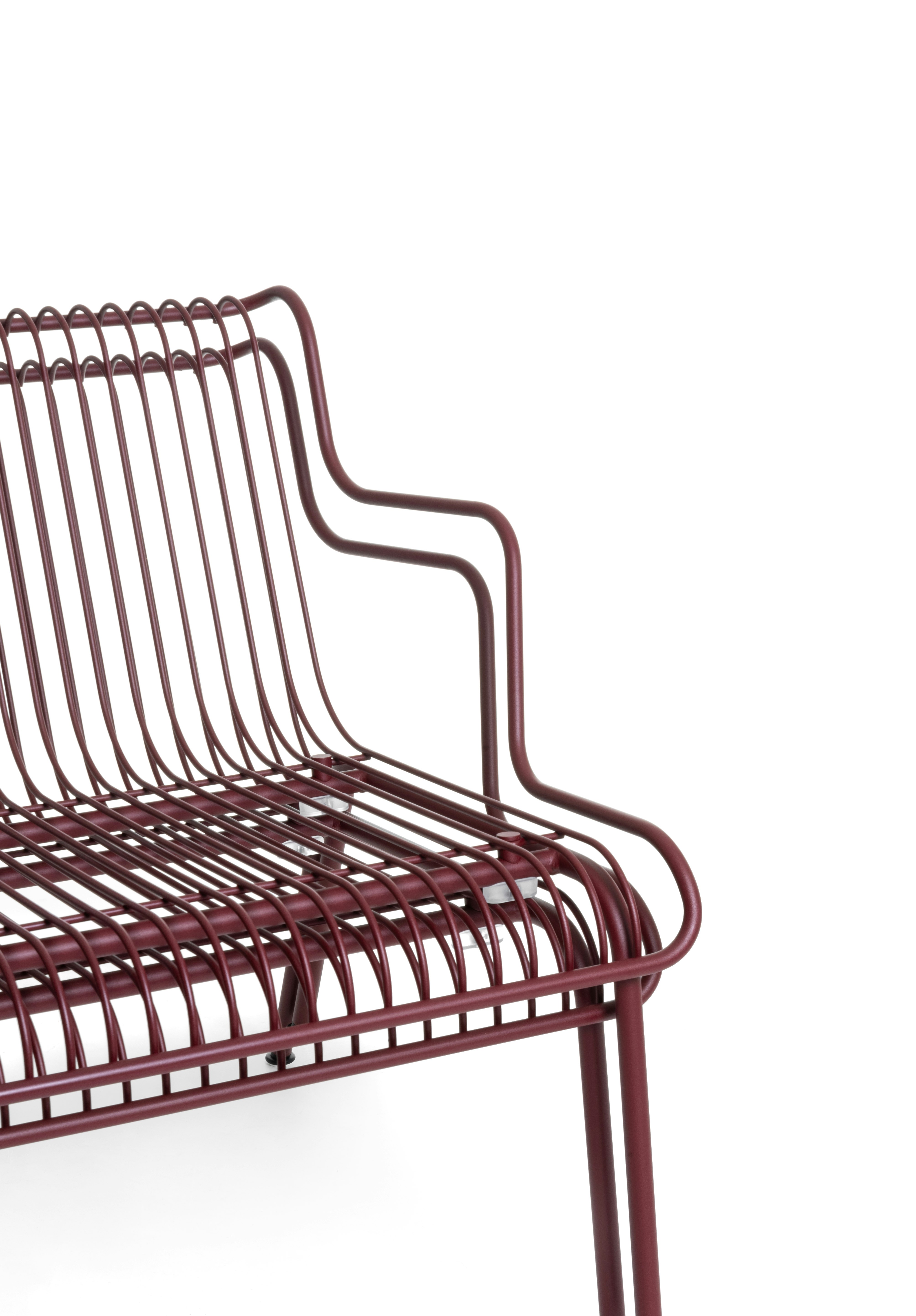 South Outdoor Dining Bench with Arms - Bordeaux