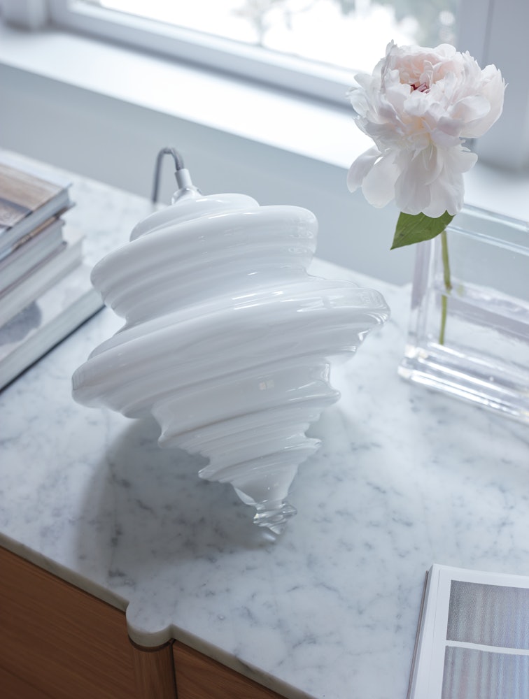 Neverending Glory Table Lamp