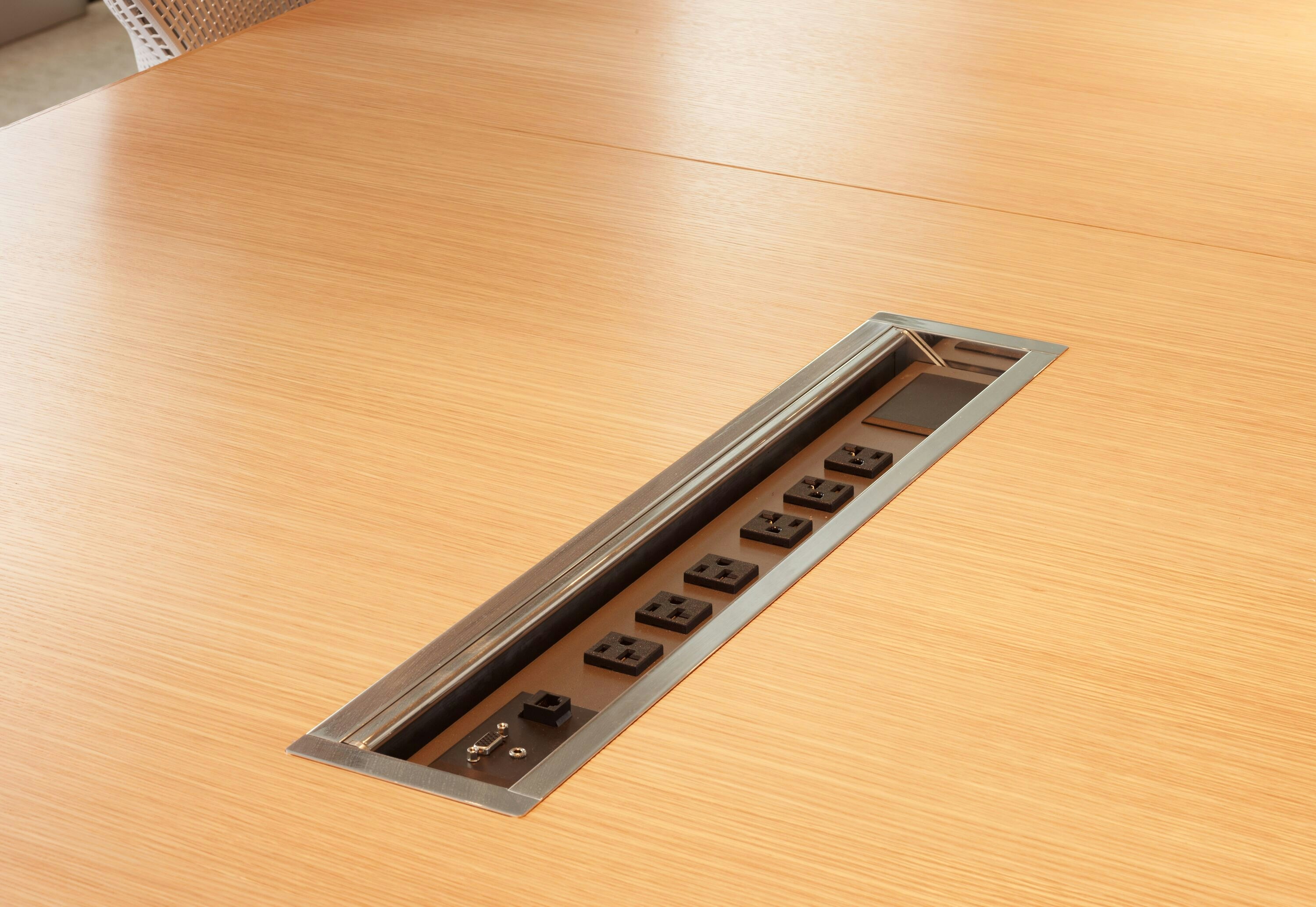 LSM Conference Table Series VBase Knoll