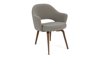 A Saarinen Executive Chair by Knoll on a white background