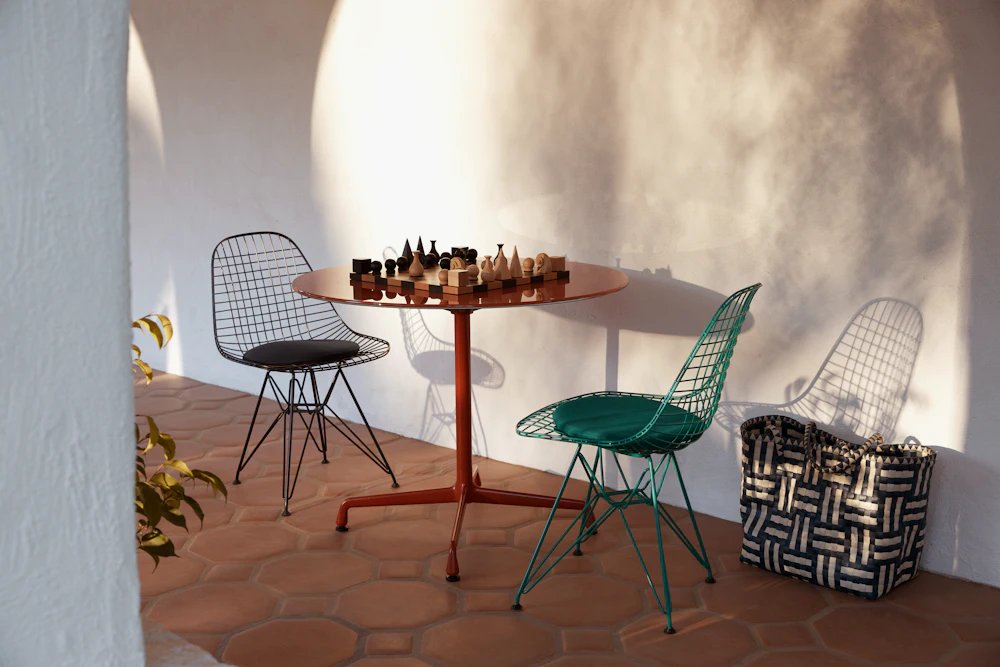 Eames Wire Chair, Herman Miller x HAY Eames Wire Chair, Herman Miller x HAY