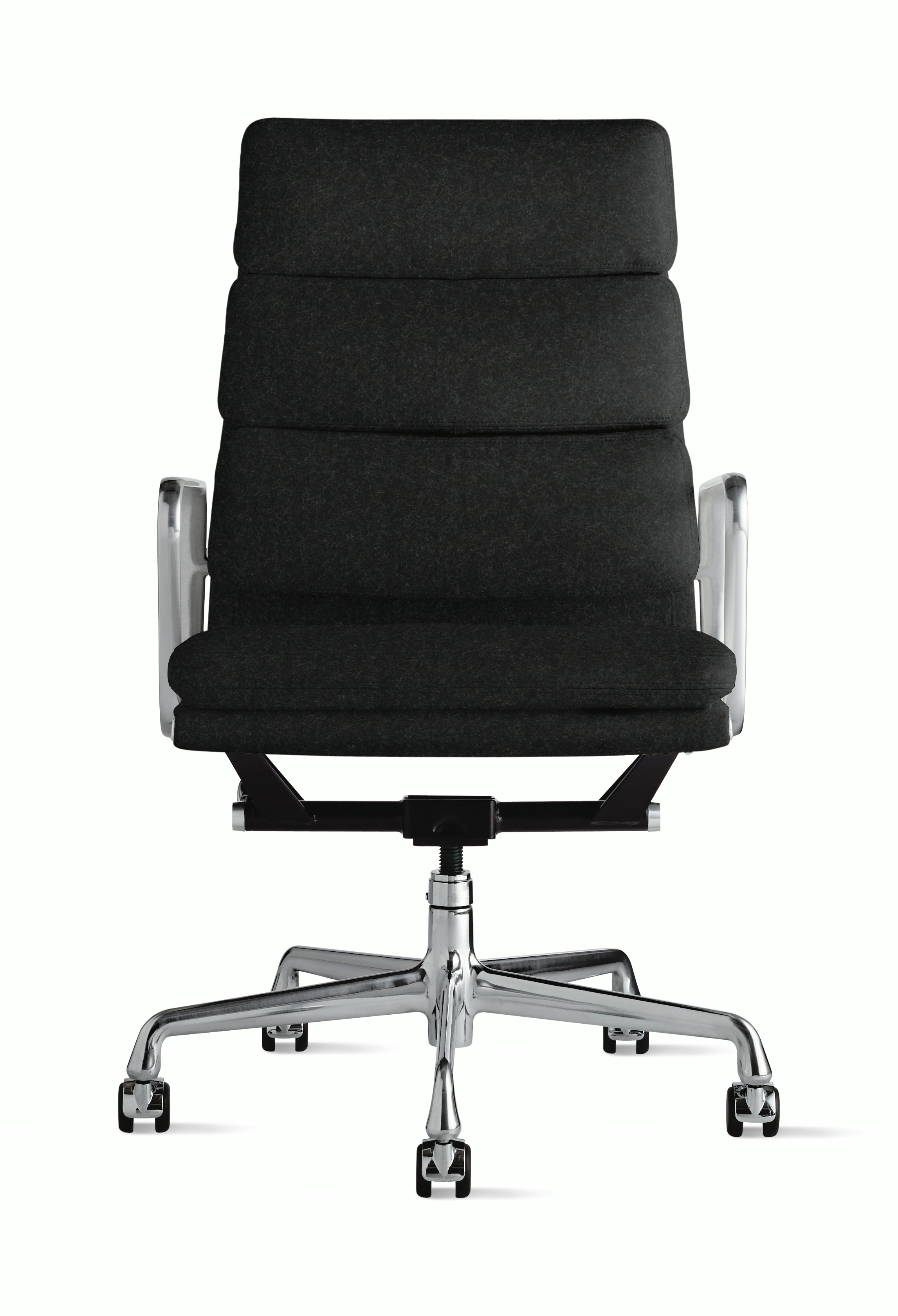 Eames Soft Pad Executive Chair
