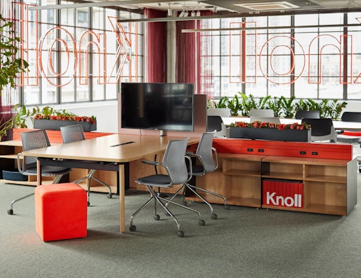 Antenna Workspaces knoll design days 2019 antenna workspaces multigeneration by knoll rockwell unscripted upholstered seat fence spine media enclave