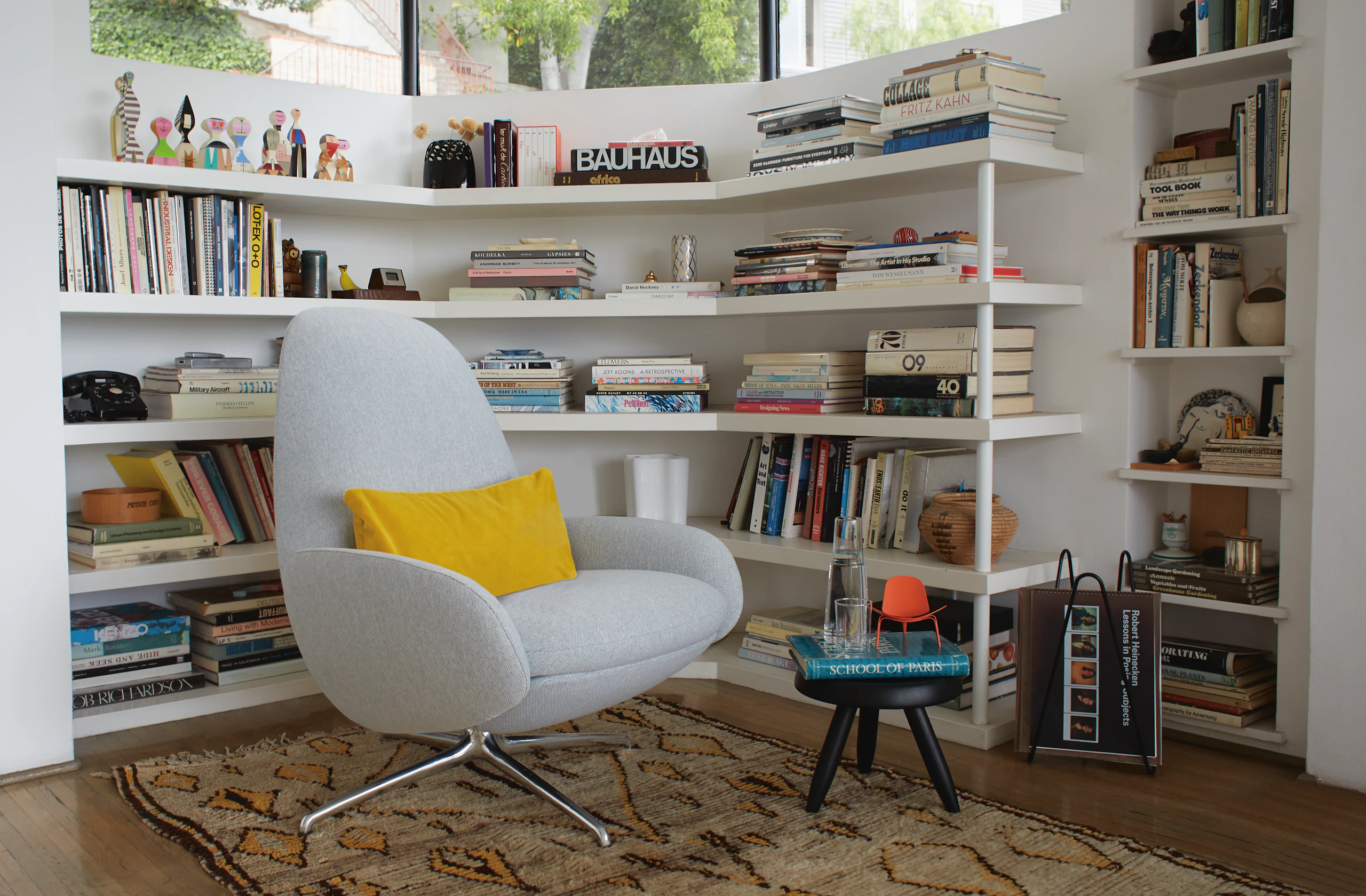 Vala Swivel Recliner