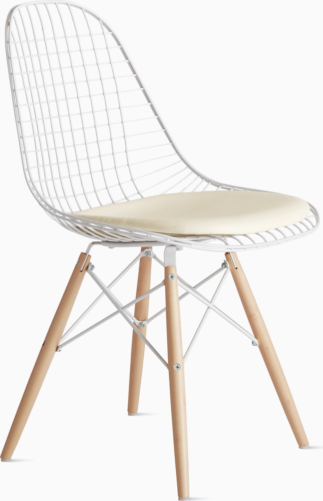 Eames Dowel-Leg Wire Chair with Seat Pad (DKW.5)