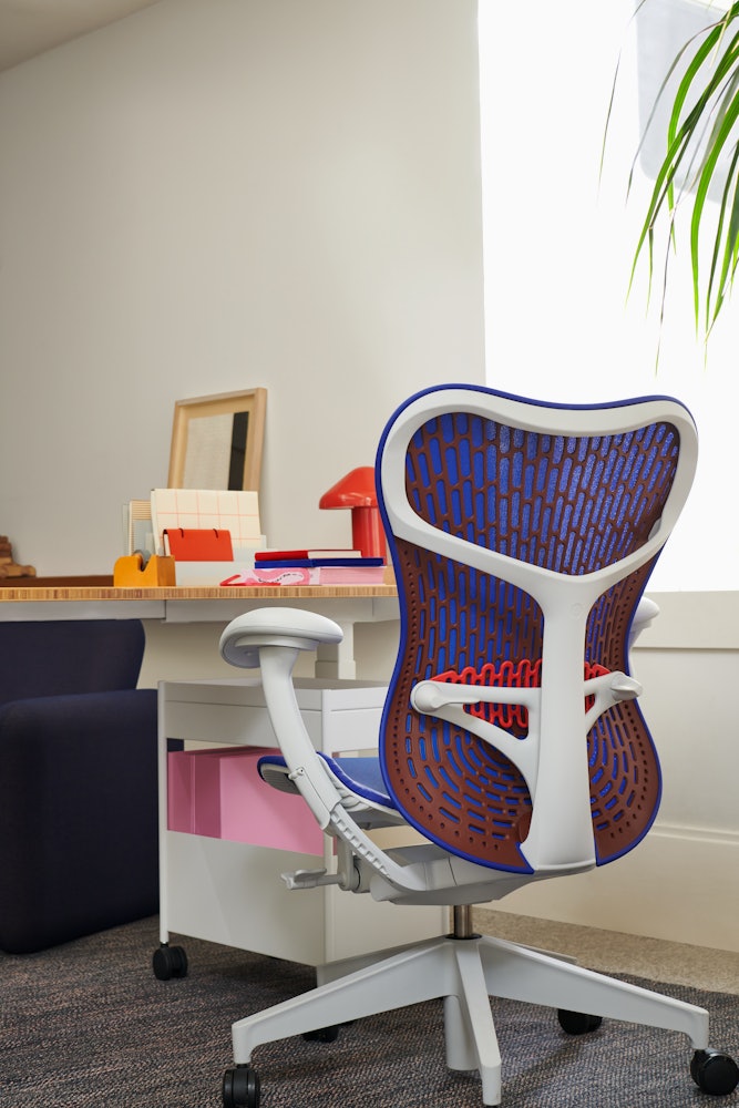 HermanMiller Mirra Chair(ミラチェア) Mirra 2 Chair – Herman Miller Store CA