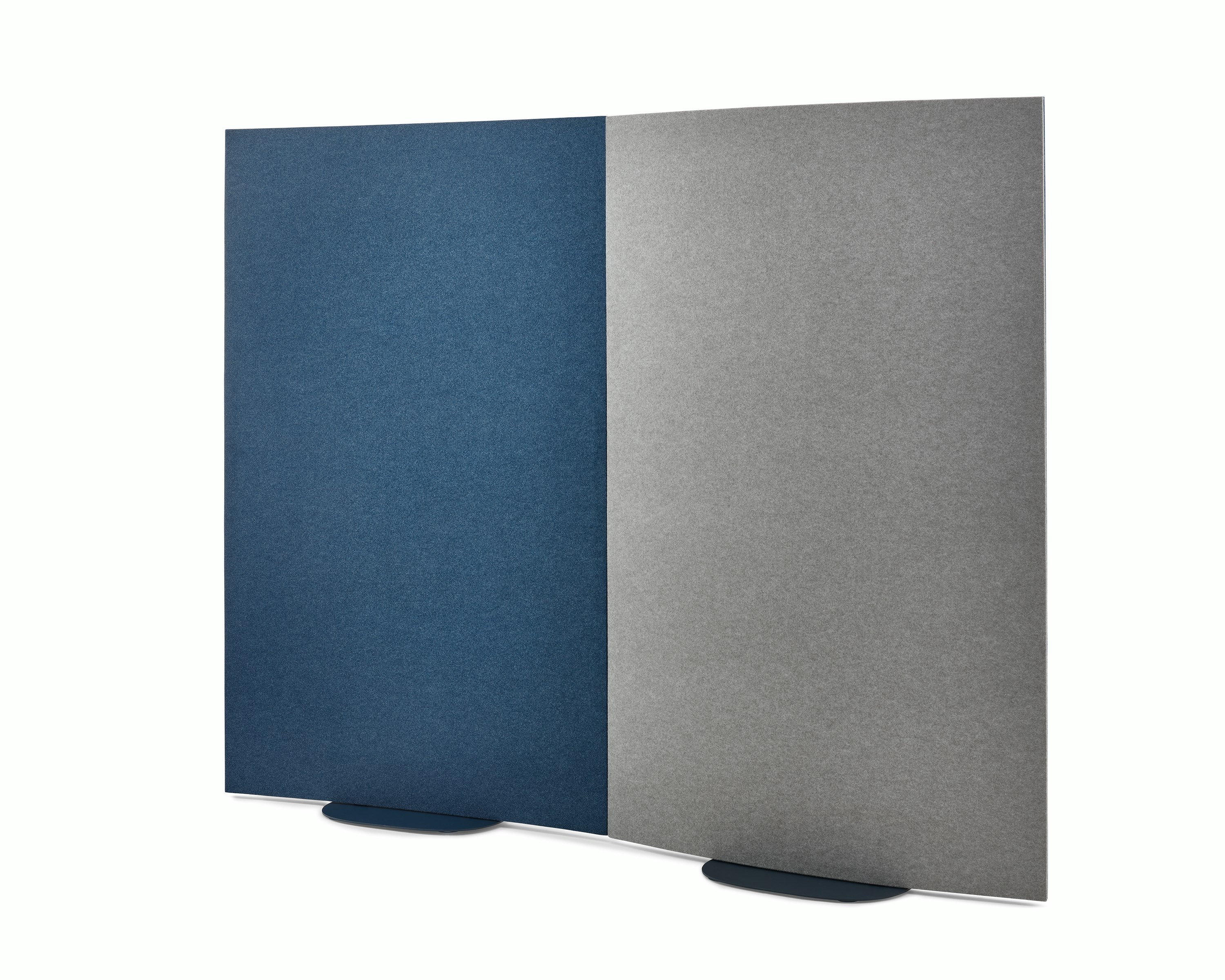 Blue and grey OE1 Curved Screens placed next to each other, viewed from an angle.