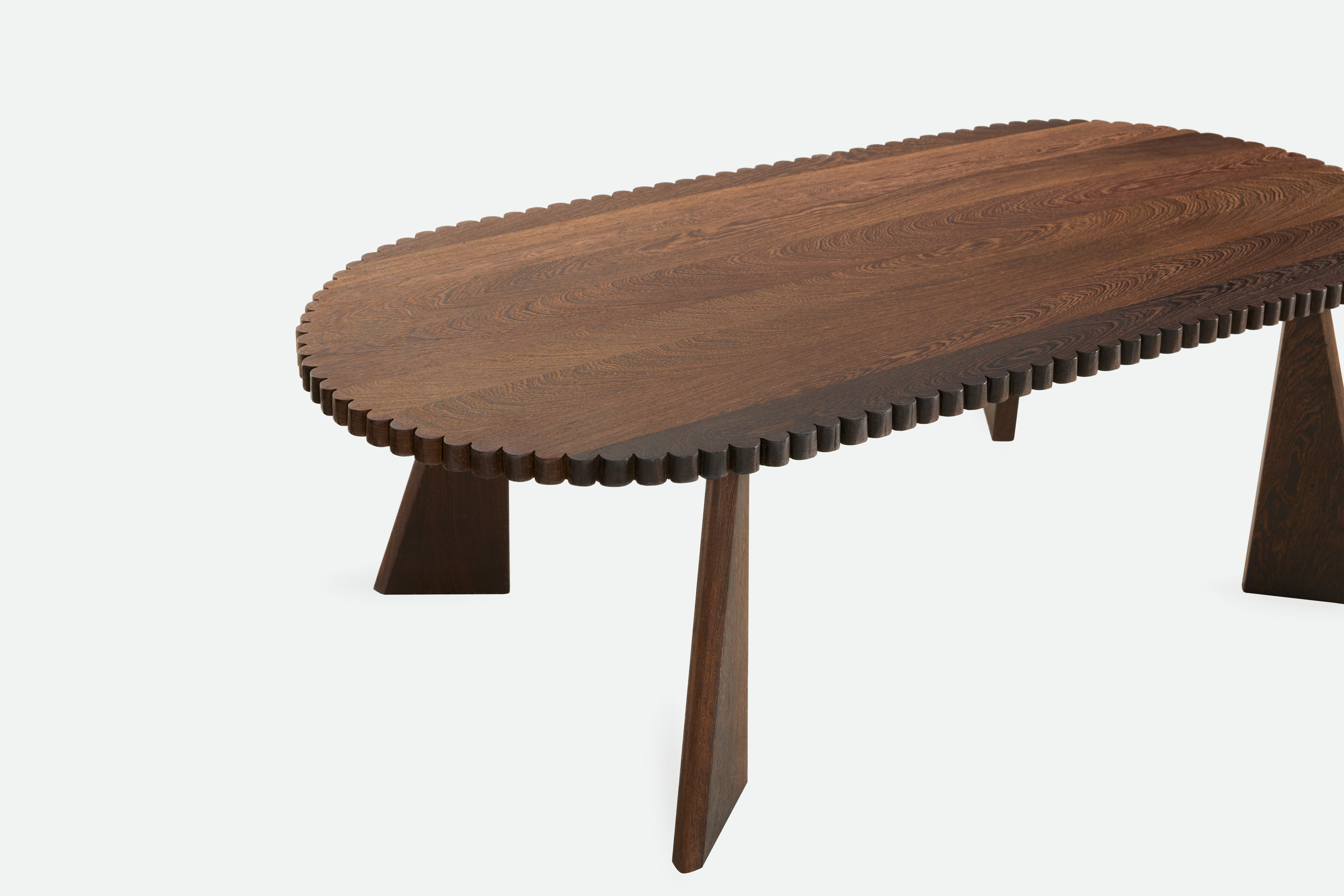 Lesire Coffee Table